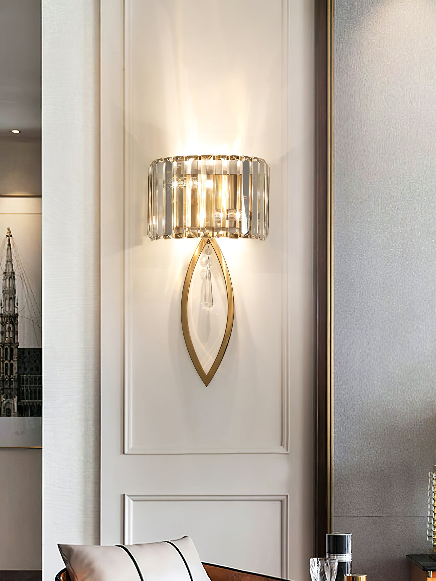 Arc Prismatic Crystal Wall Lamp - Lumpaz