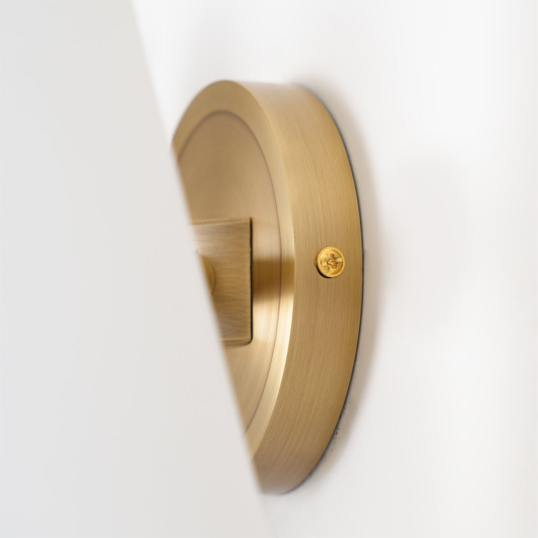 Montfaucon Wall Lamp - Lumpaz