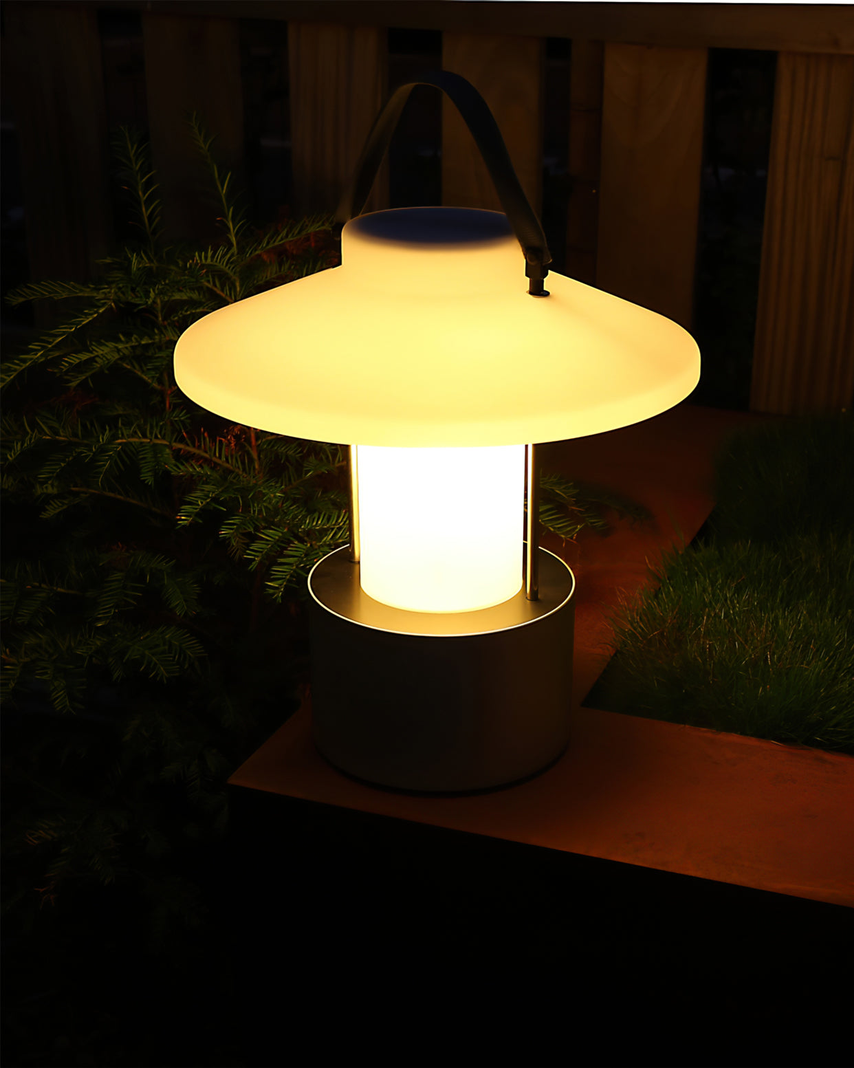 Claro Outdoor Built-in Battery Table Lamp - Lumpaz