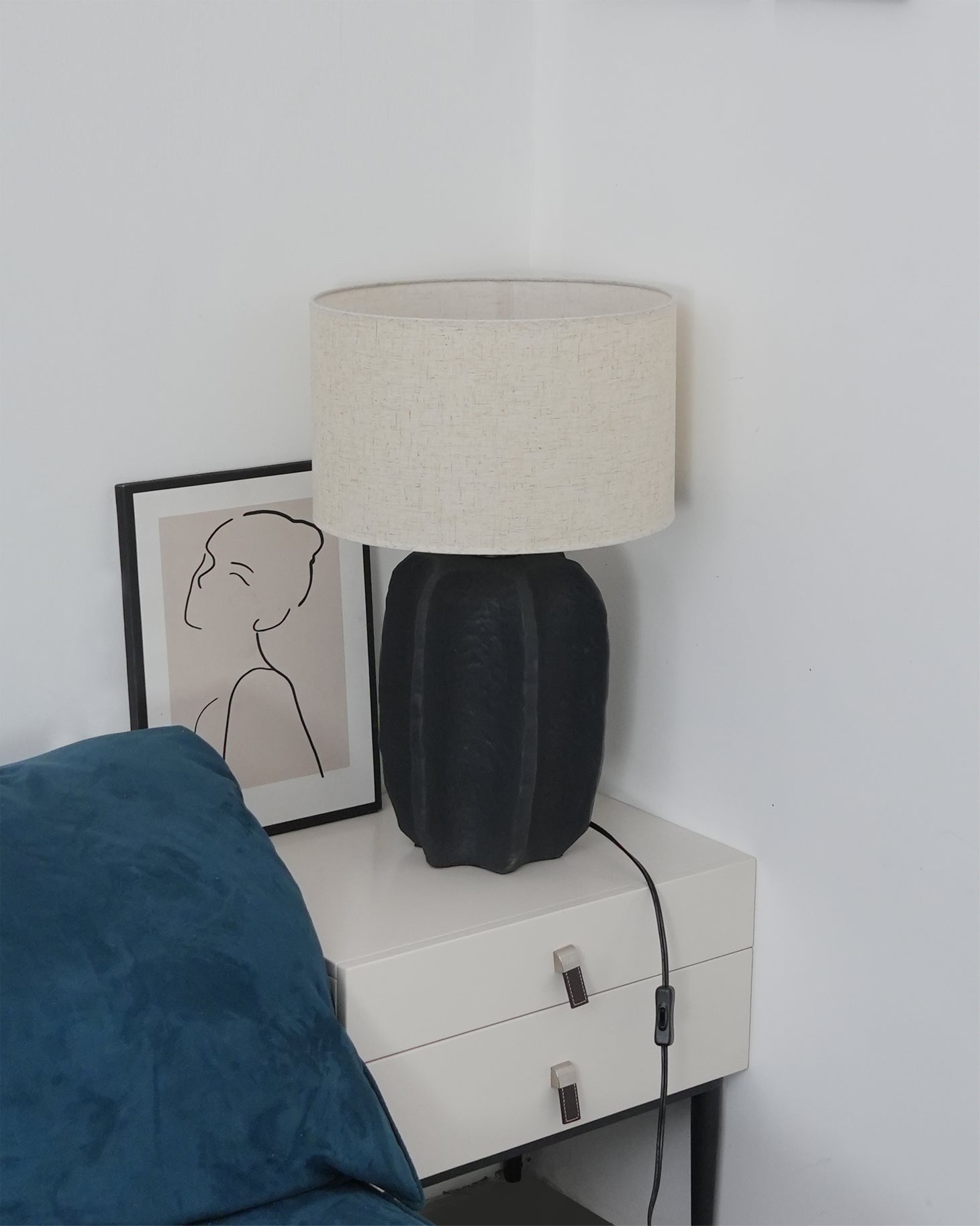 Torso Table Lamp - Lumpaz