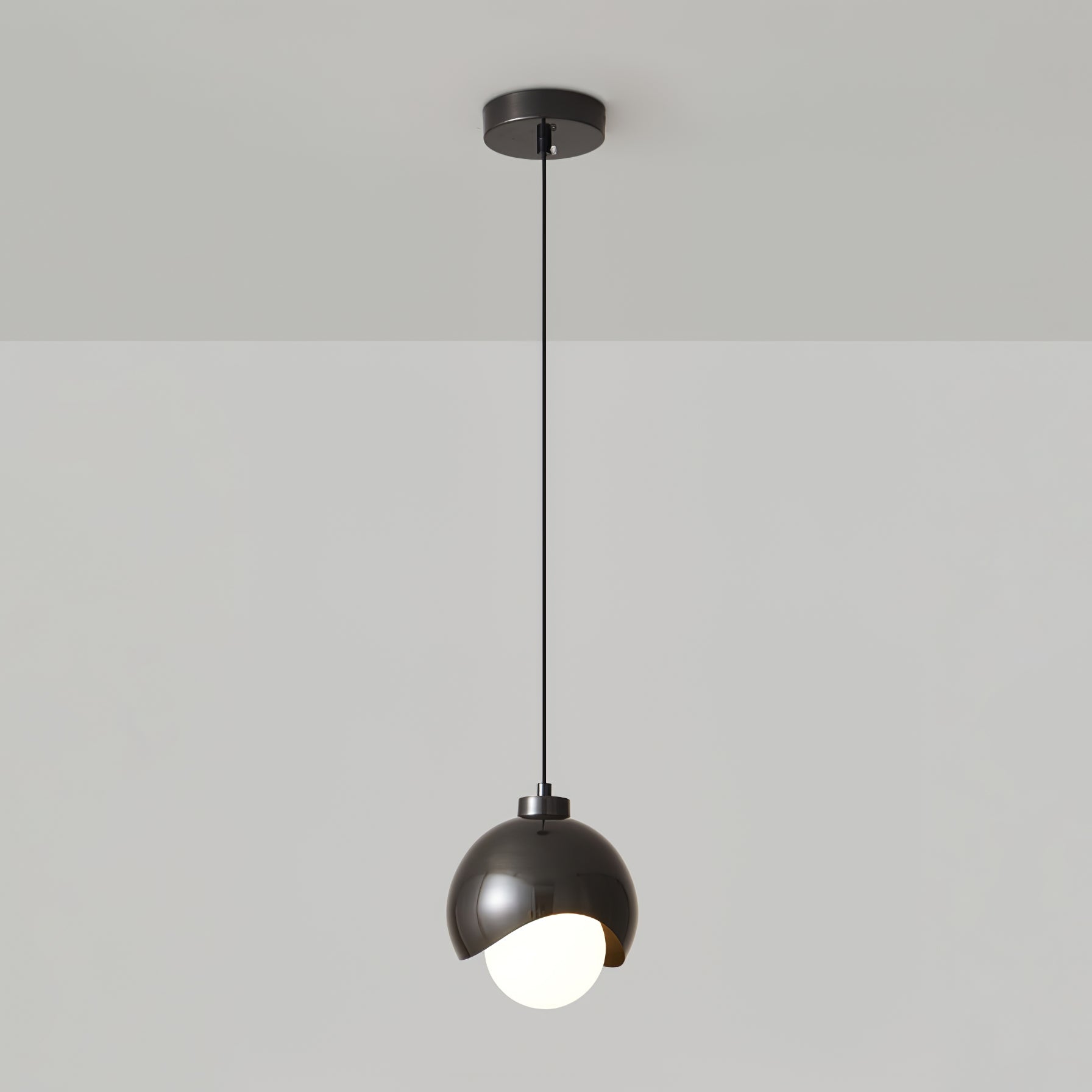 Helmet Pendant Lamp - Lumpaz