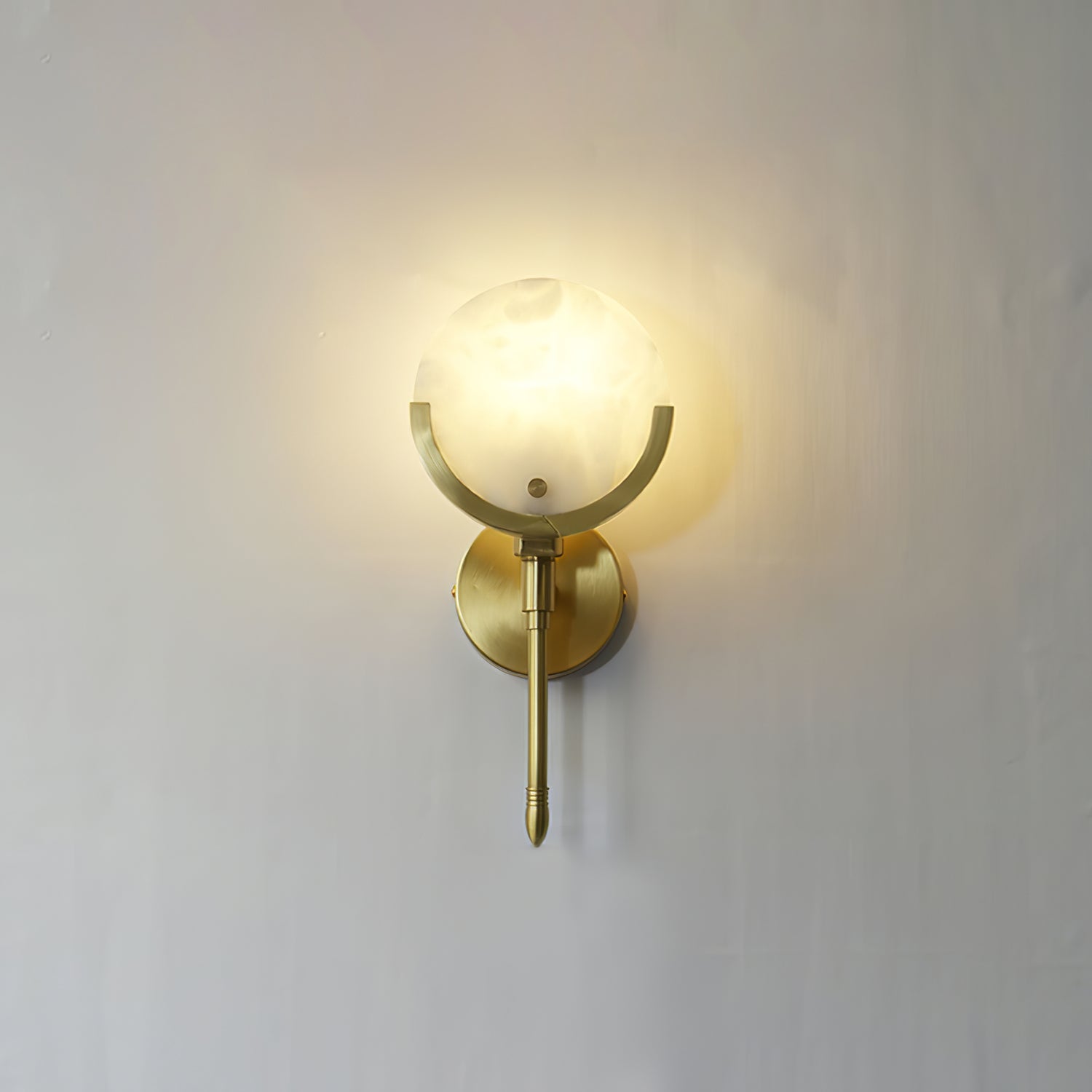 Ava Brass Wall Lamp - Lumpaz