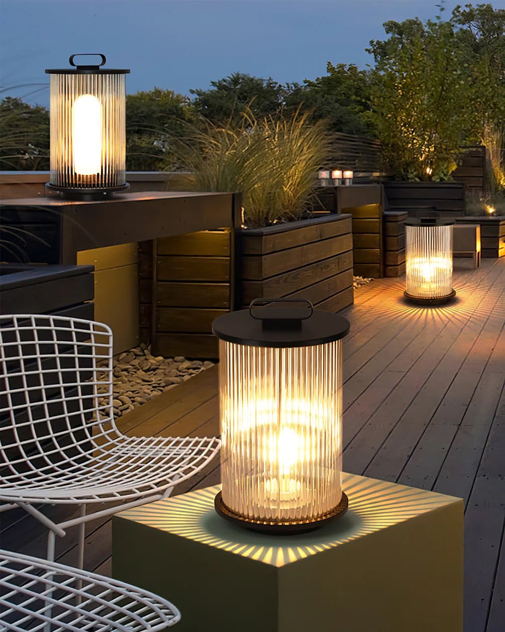 Line Glass Lantern Solar Table Lamp - Lumpaz