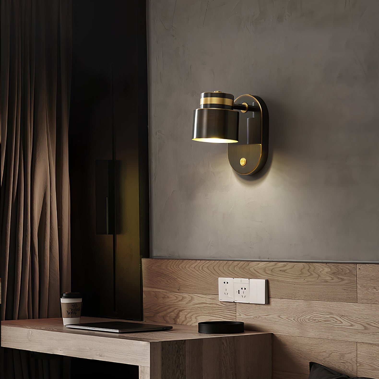 Brass Cylinder Wall Lamp - Lumpaz