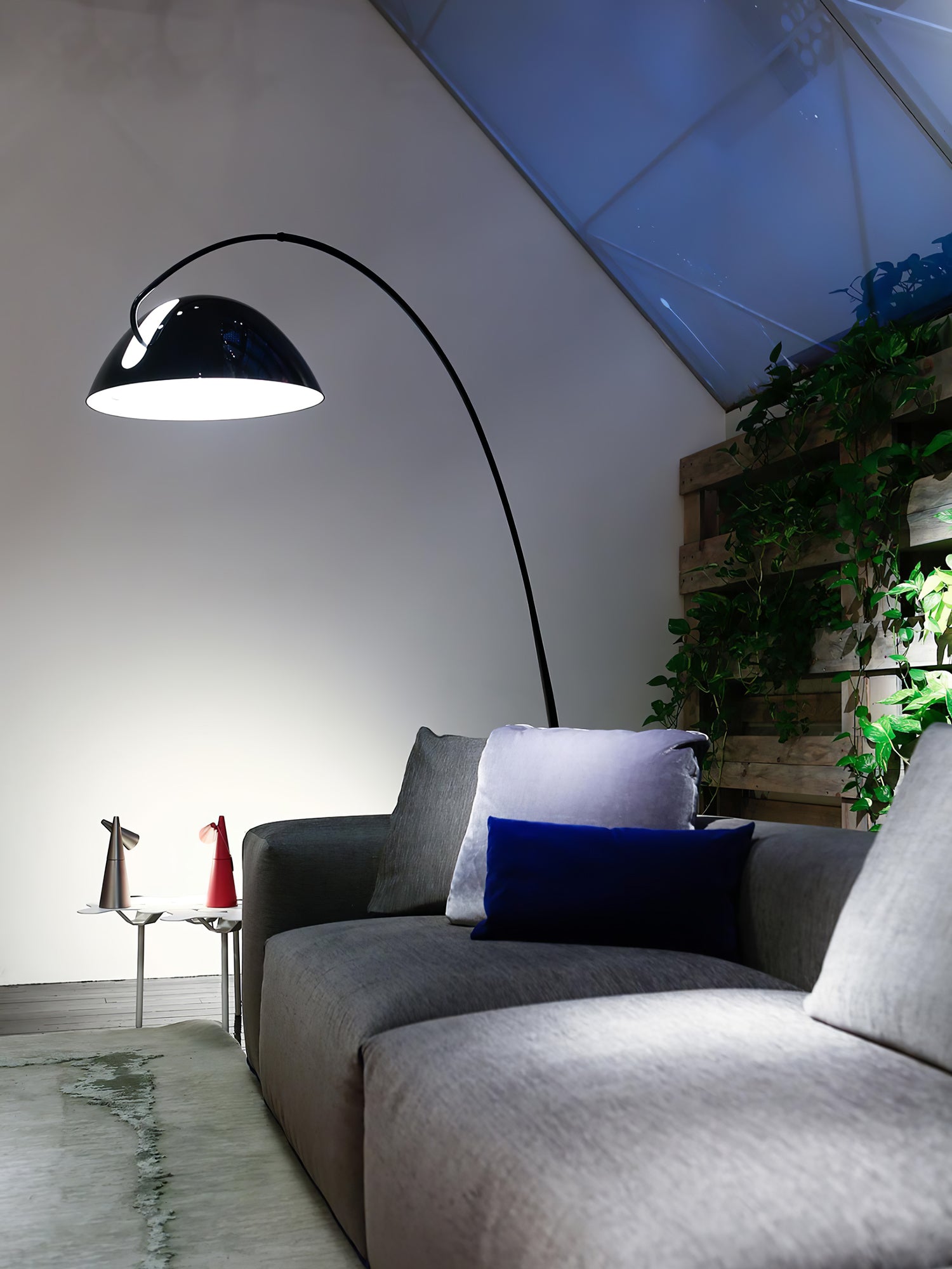 Pluma Floor Lamp - Lumpaz