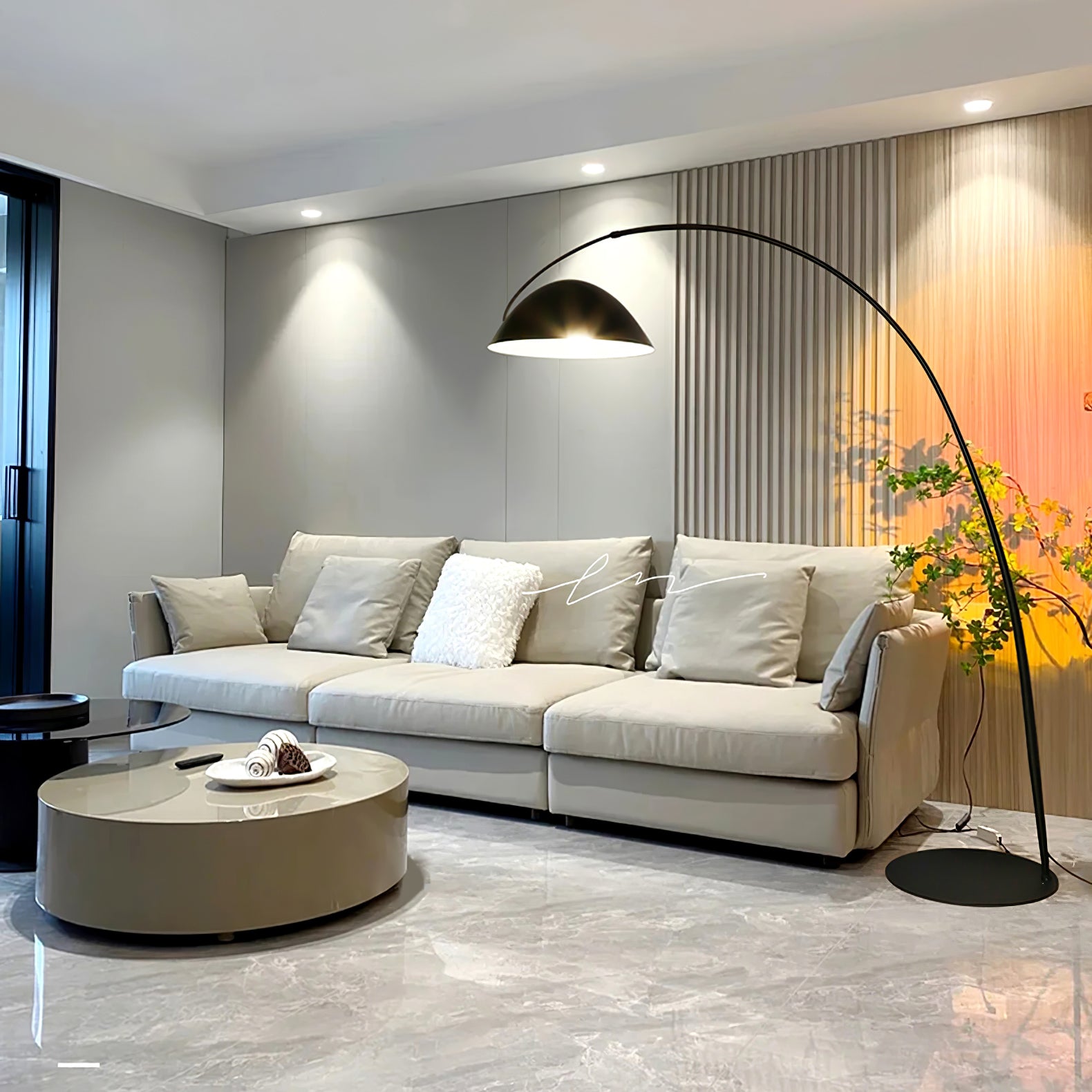 Pluma Floor Lamp - Lumpaz