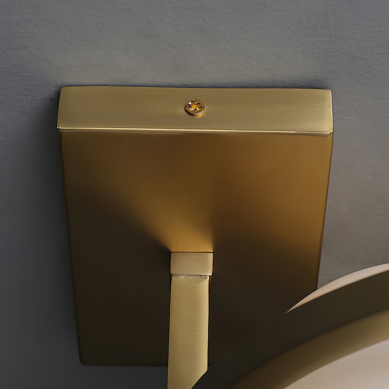 Lunar Brass Wall Lamp - Lumpaz