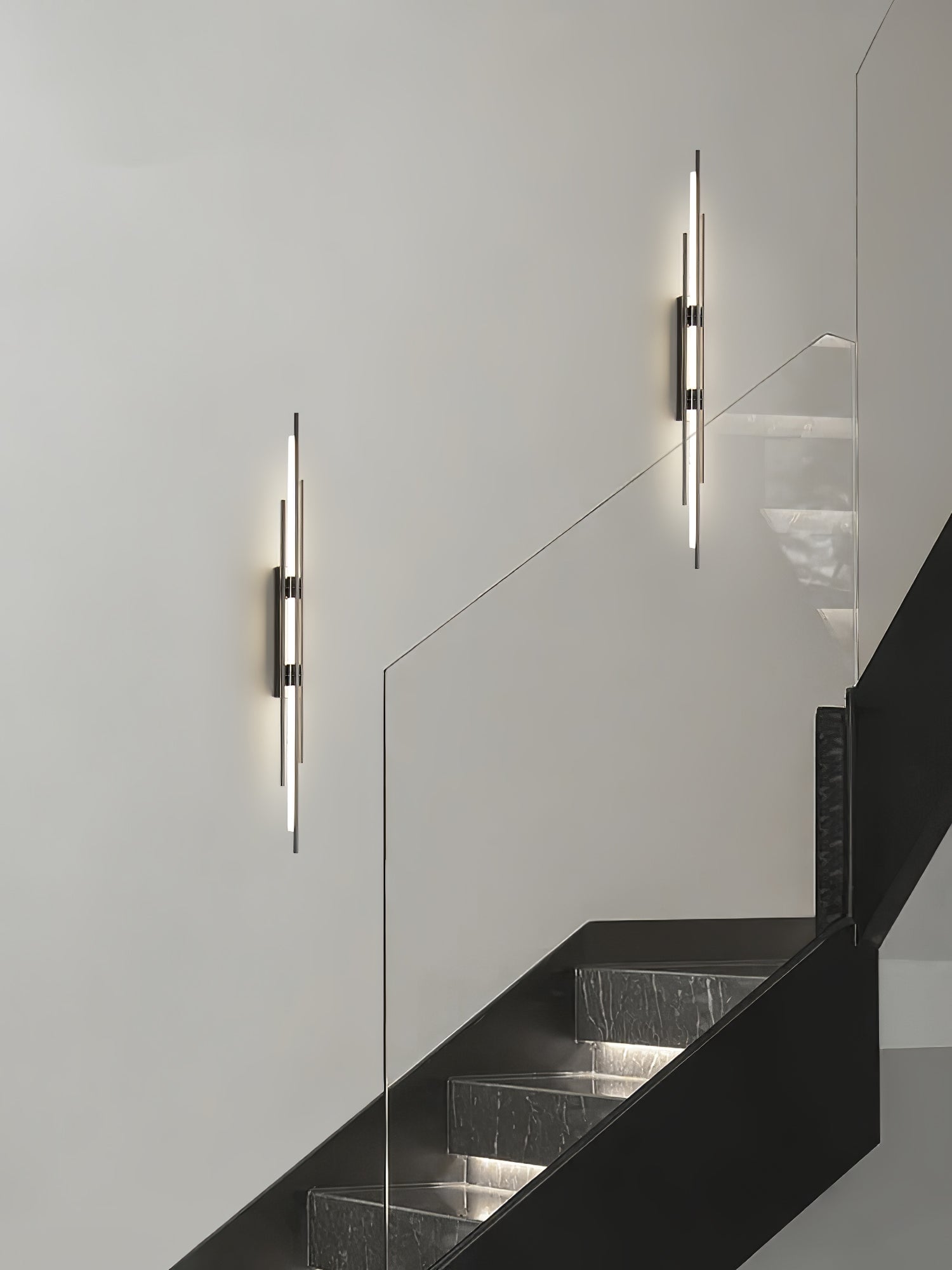 Brass Line Wall Lamp - Lumpaz