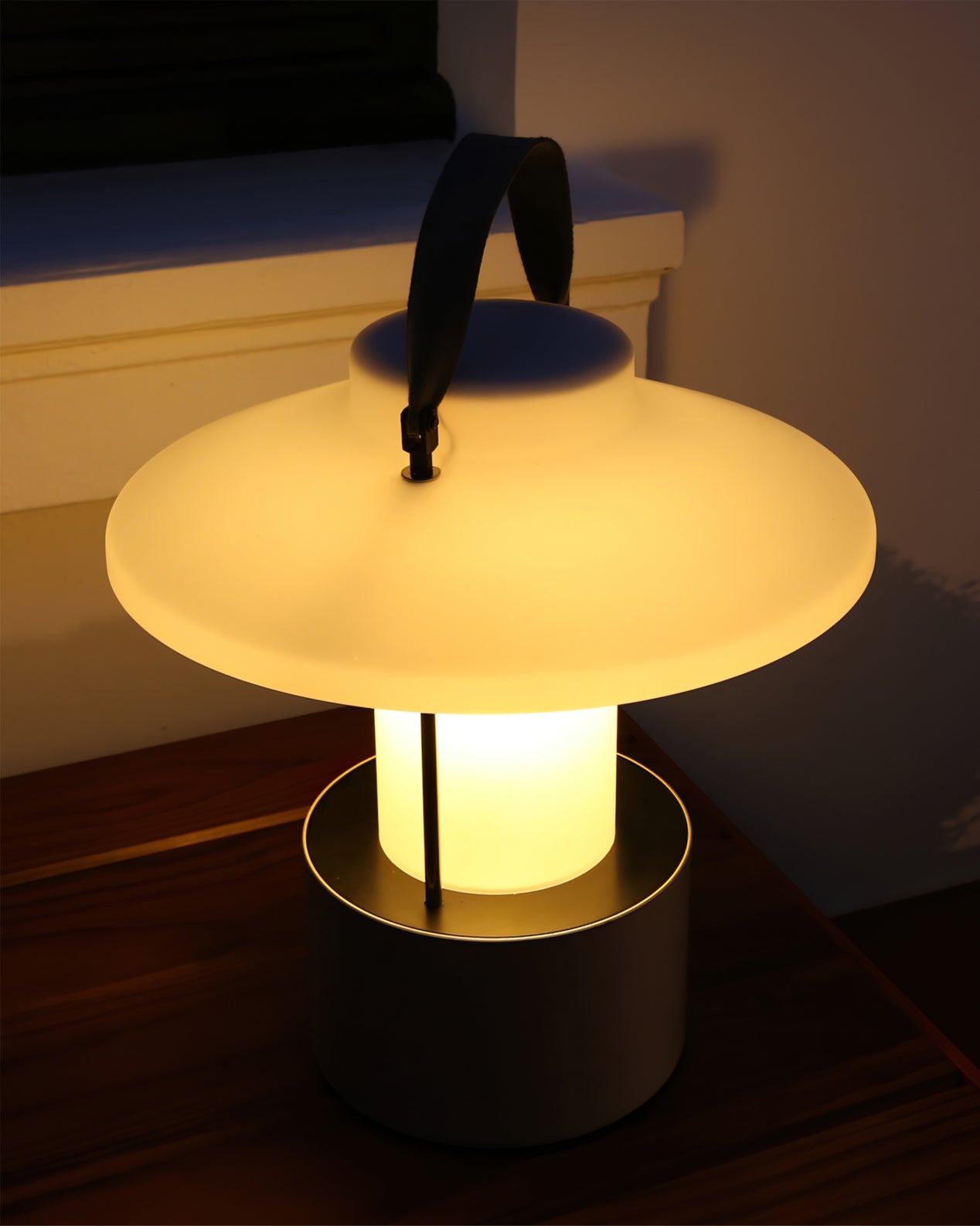 Claro Outdoor Built-in Battery Table Lamp - Lumpaz