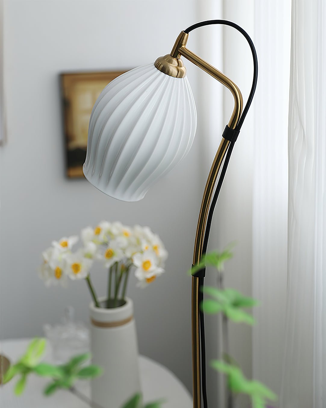 Ceramic Ribbed Floor Lamp - Lumpaz