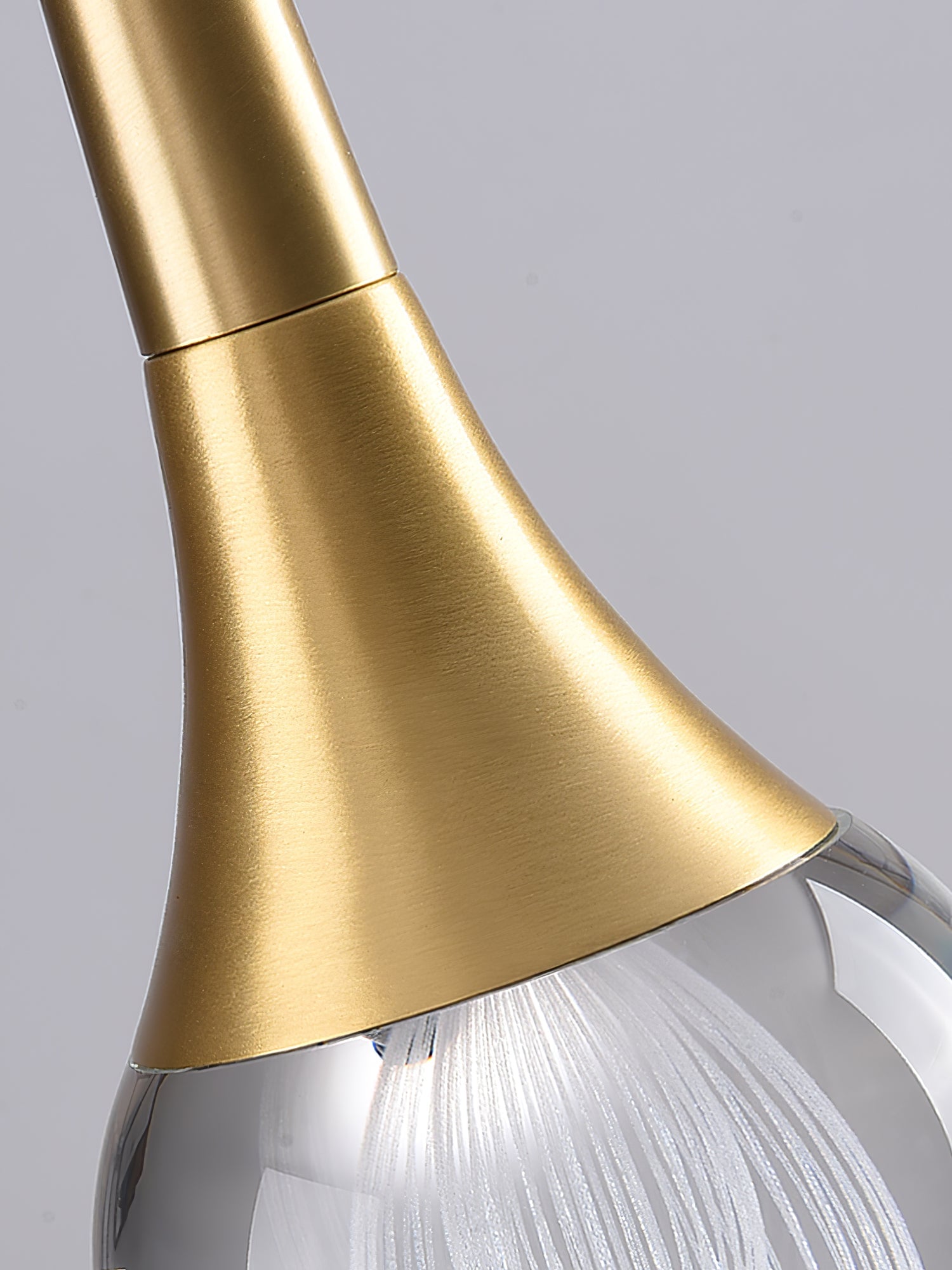 Teardrop Crystal Pendant Light - Lumpaz