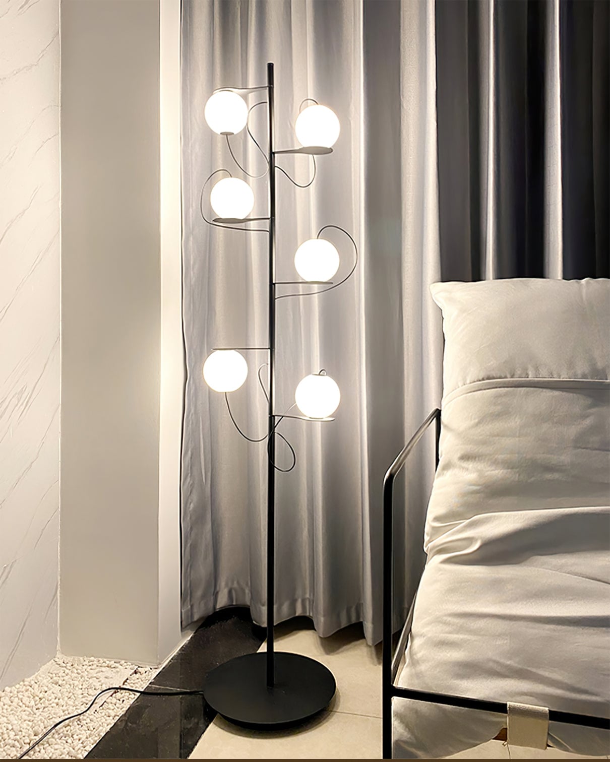 Hubble Bubble Floor Lamp - Lumpaz