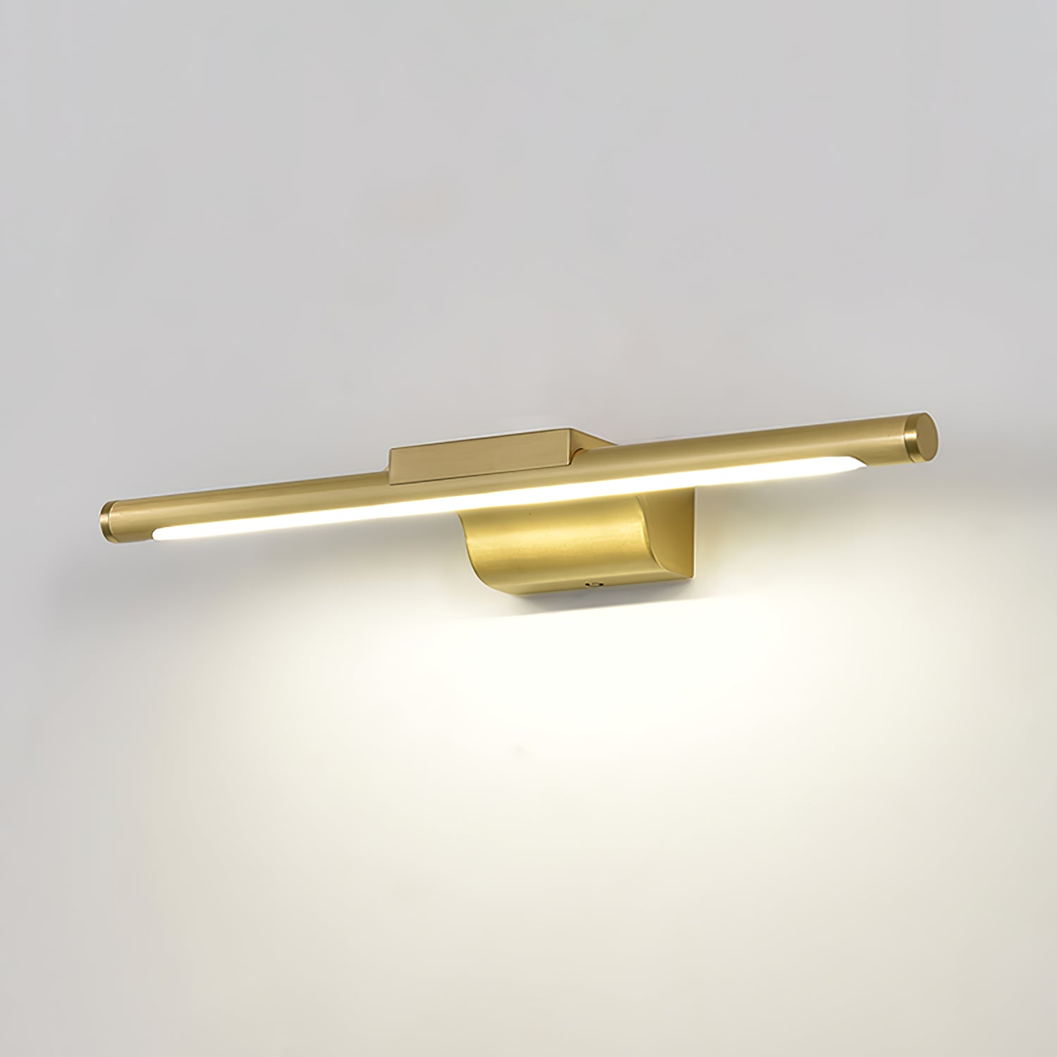 Metallic Streamlined Wall Lamp - Lumpaz
