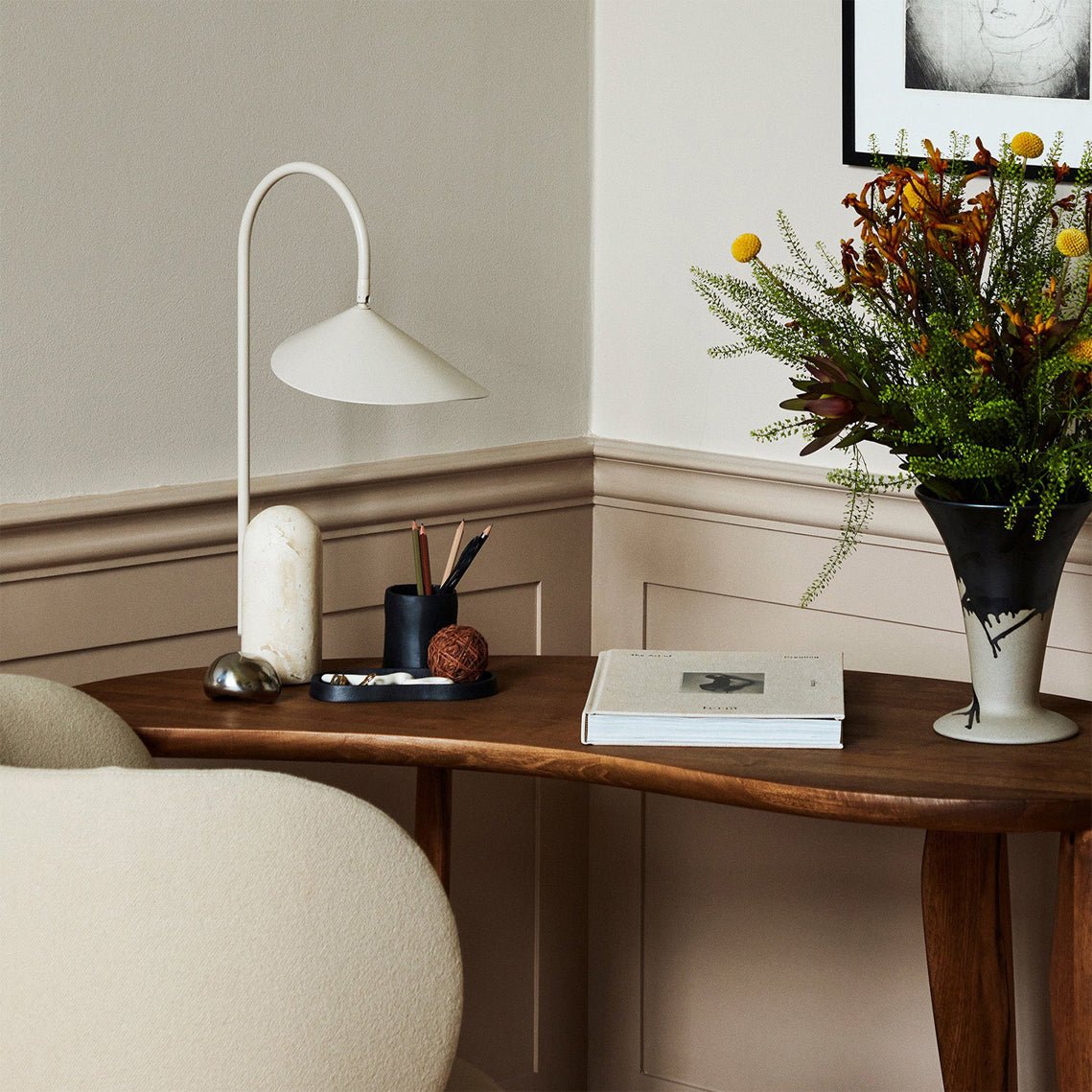 Arum Table Lamp - Lumpaz