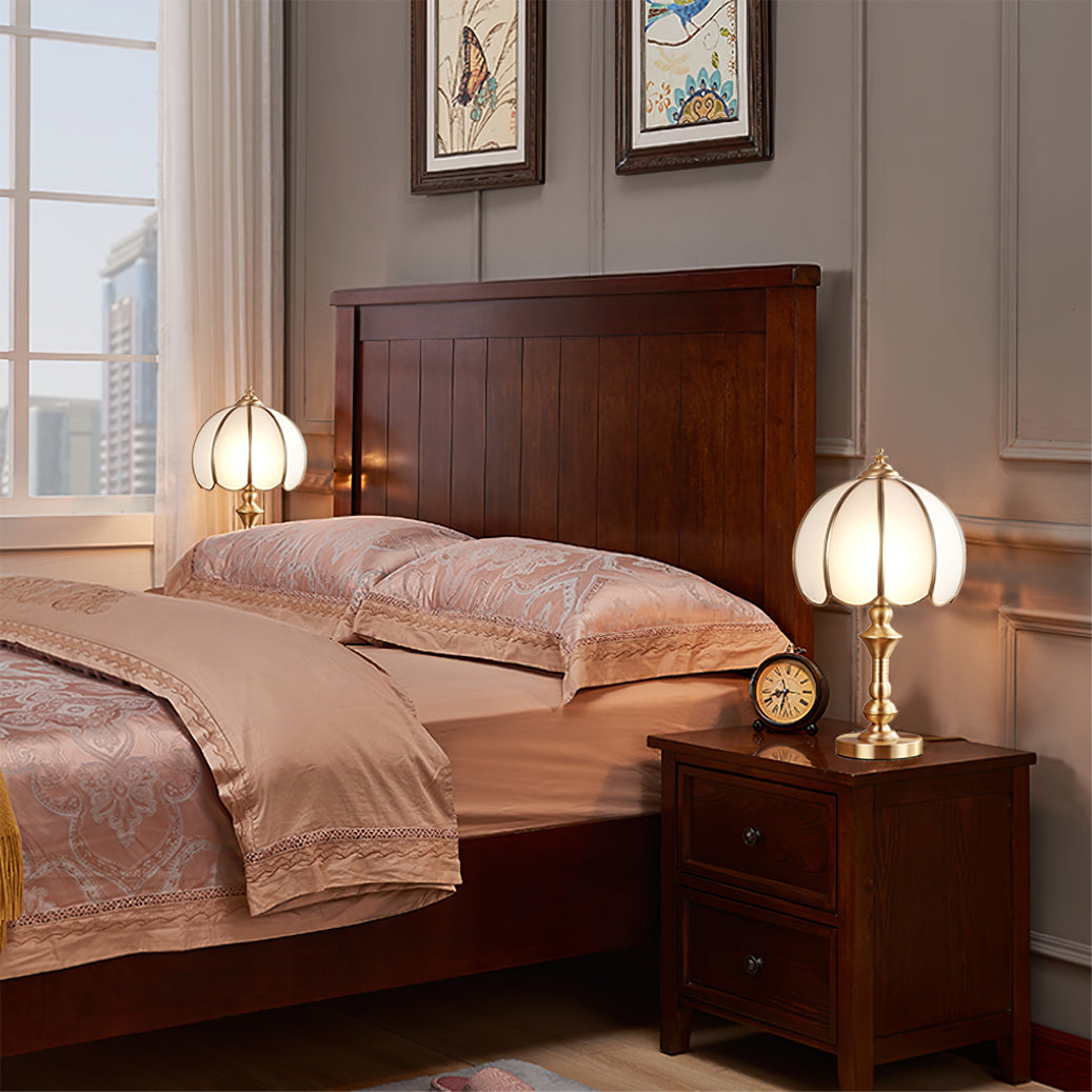 Tomyeus Brass Table Lamp - Lumpaz