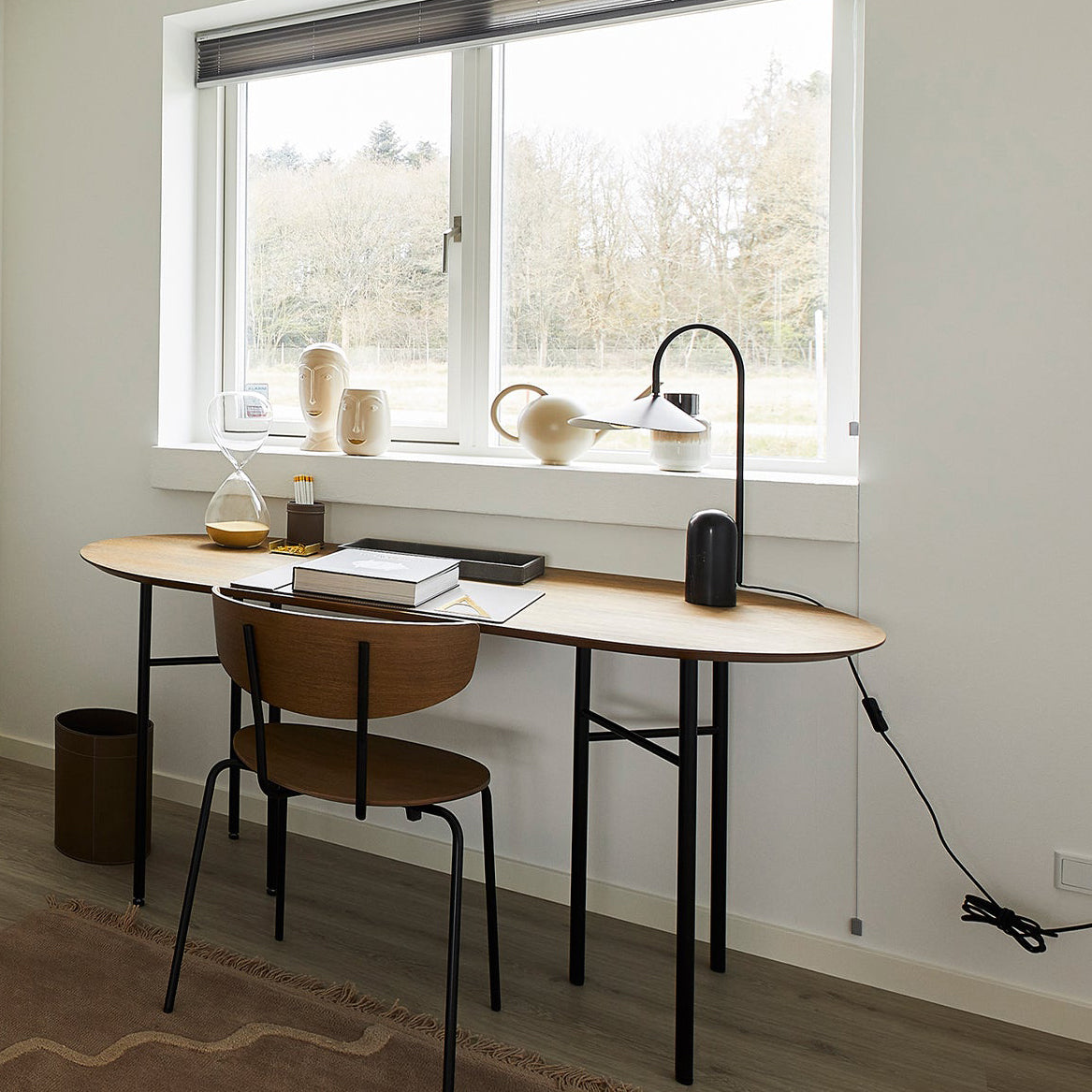 Arum Table Lamp - Lumpaz