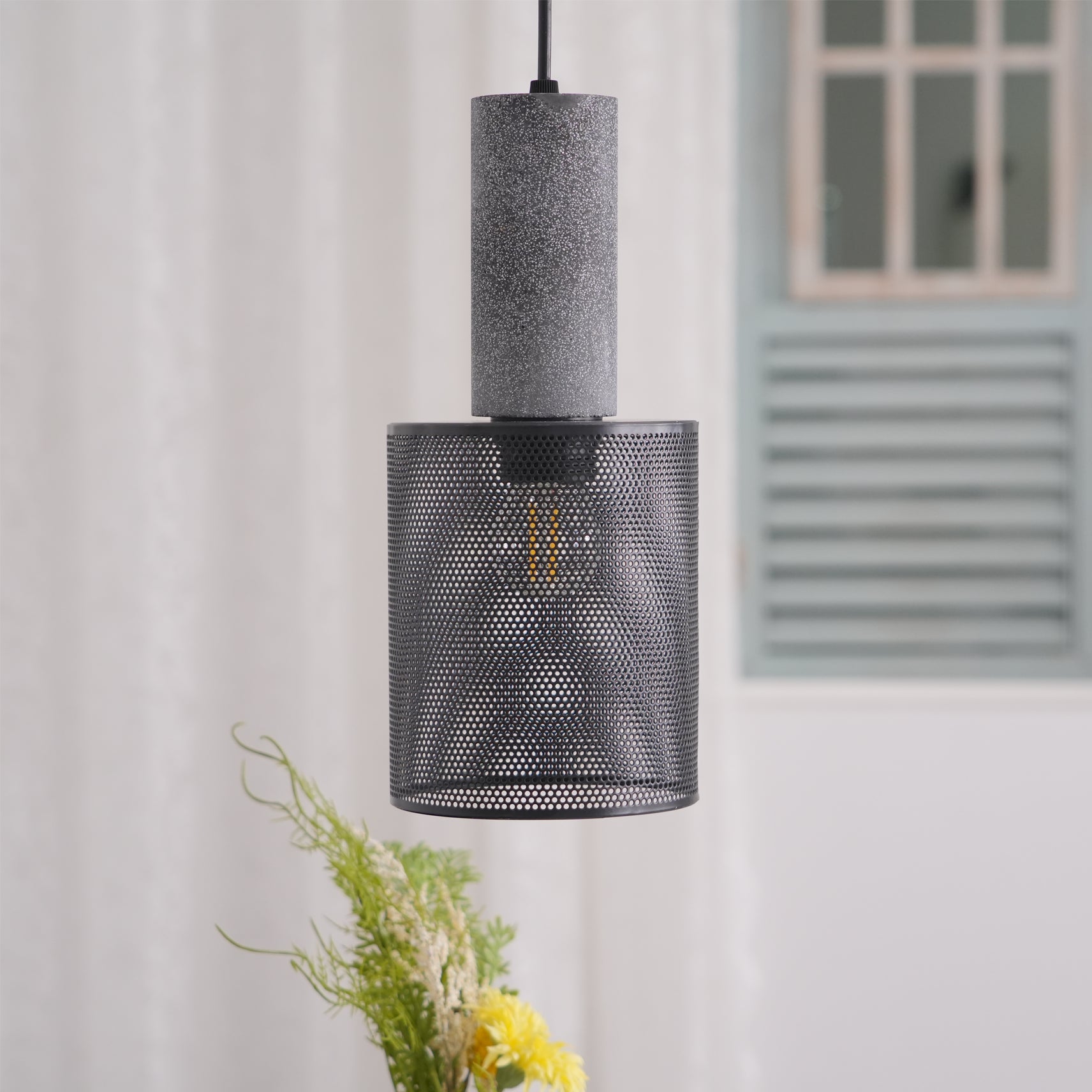 Concrete Industry Pendant Lamp - Lumpaz