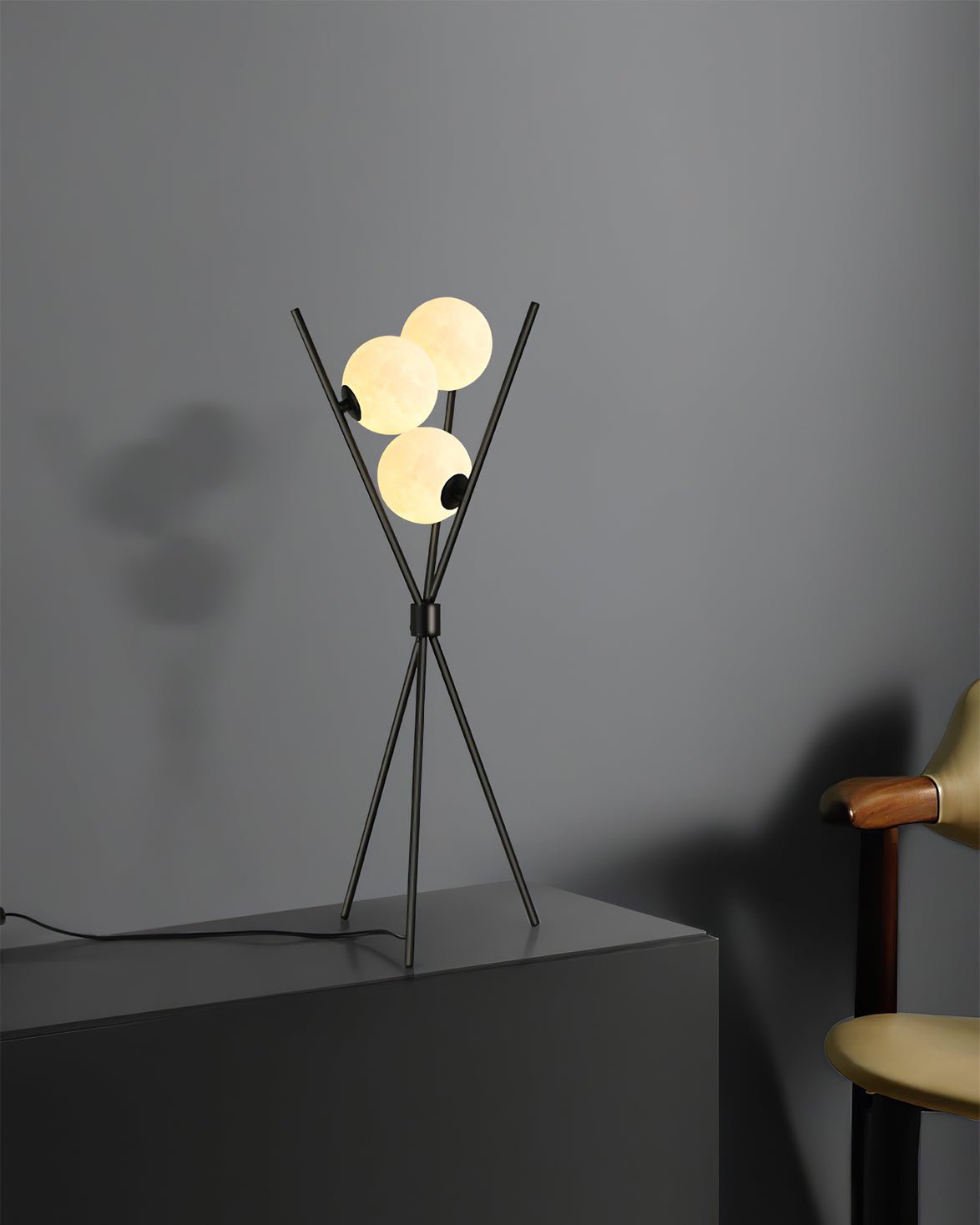 Moon Table Lamp - Lumpaz