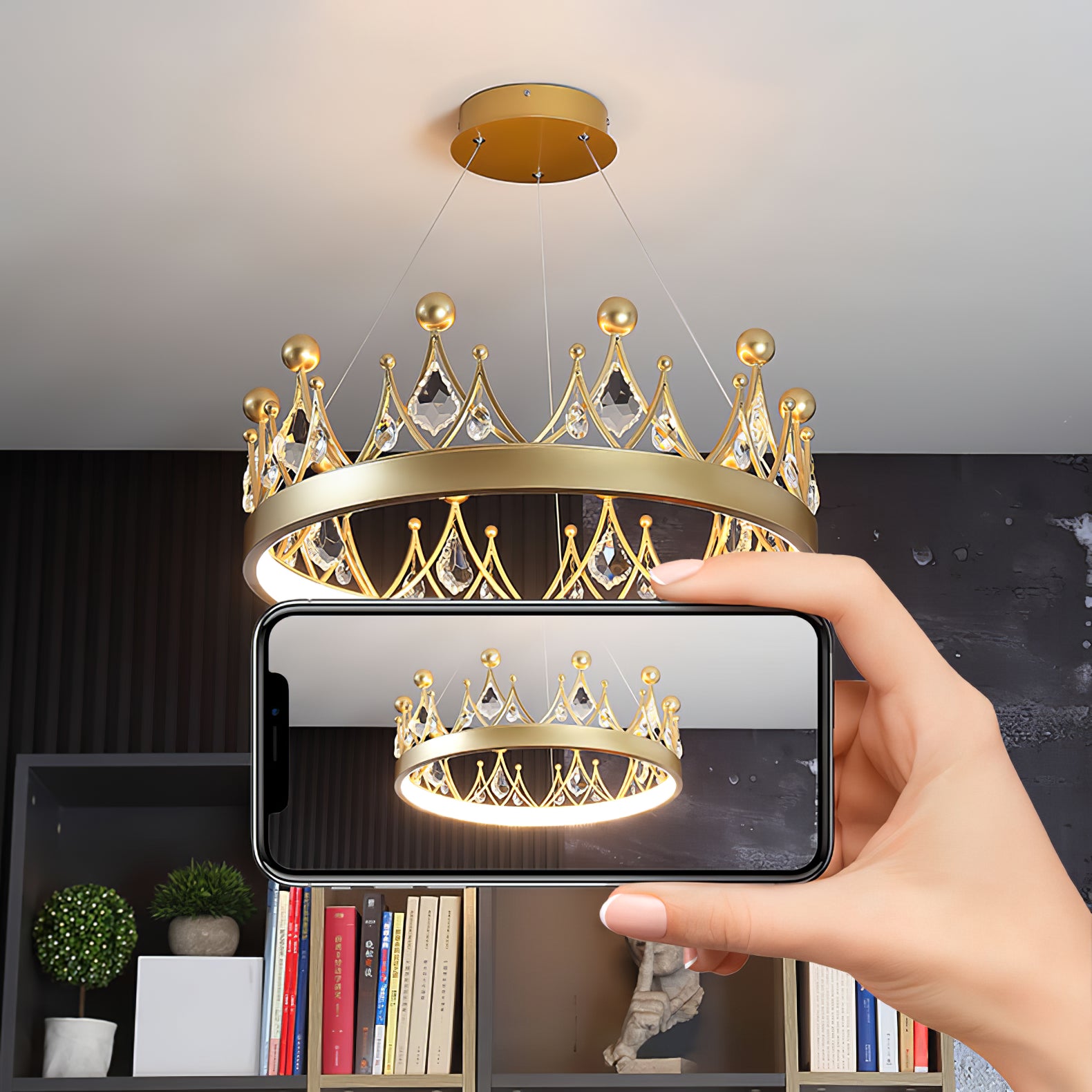 Crown Chandelier - Lumpaz