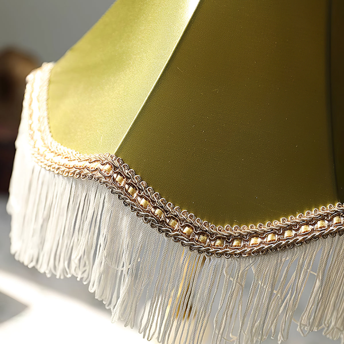Peia Tassel Table Lamp - Lumpaz