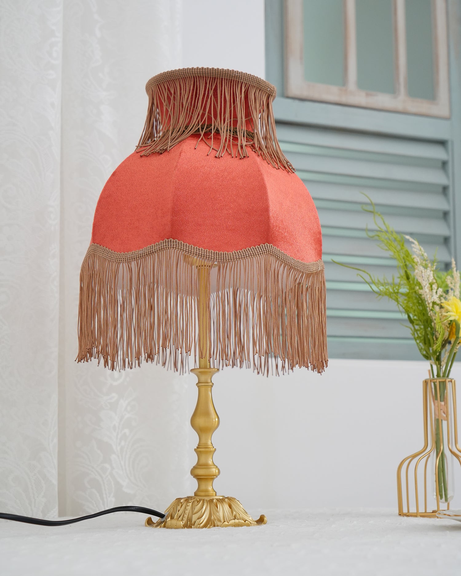 Lanna Tassel Table Lamp - Lumpaz
