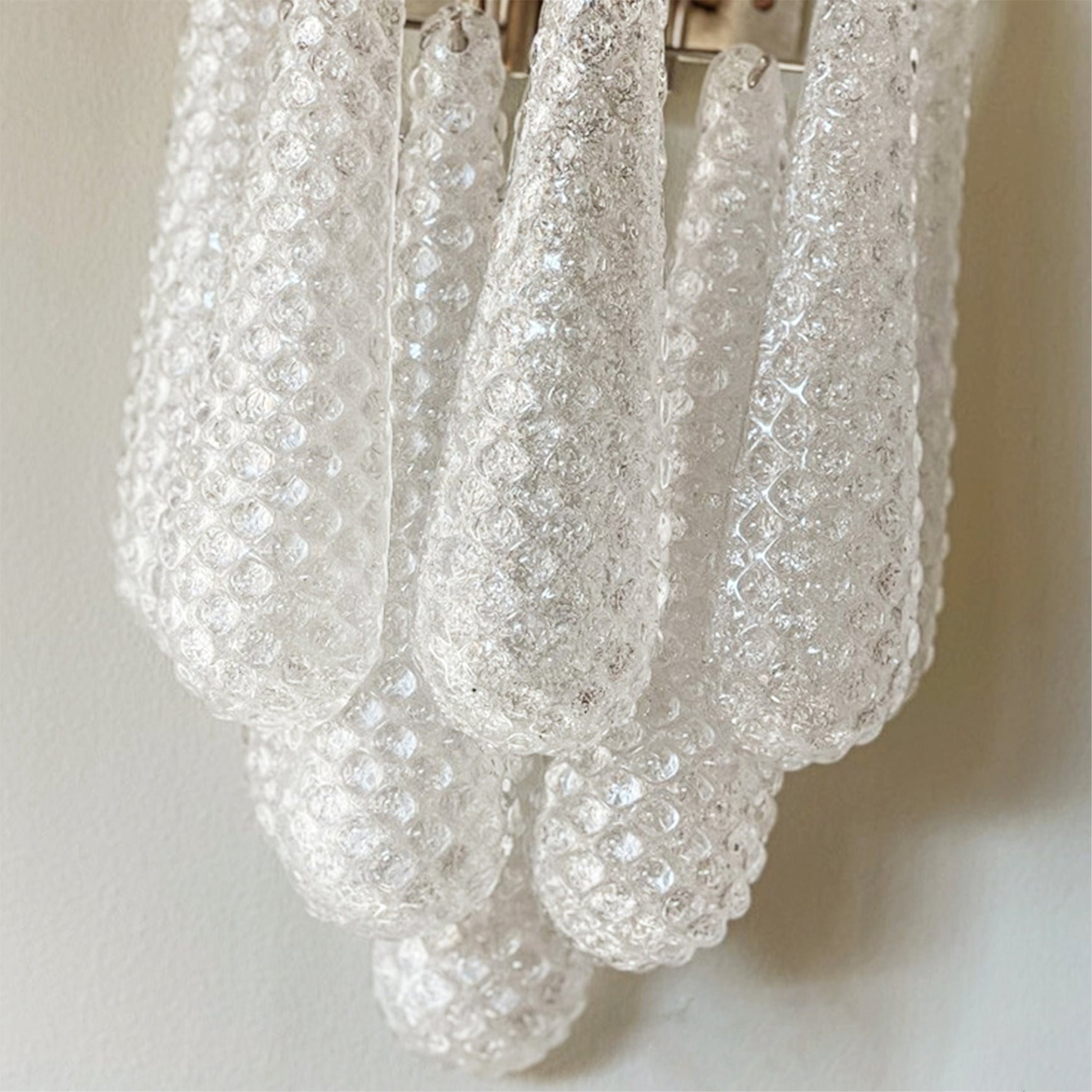 Petals Drop Wall Lamp - Lumpaz