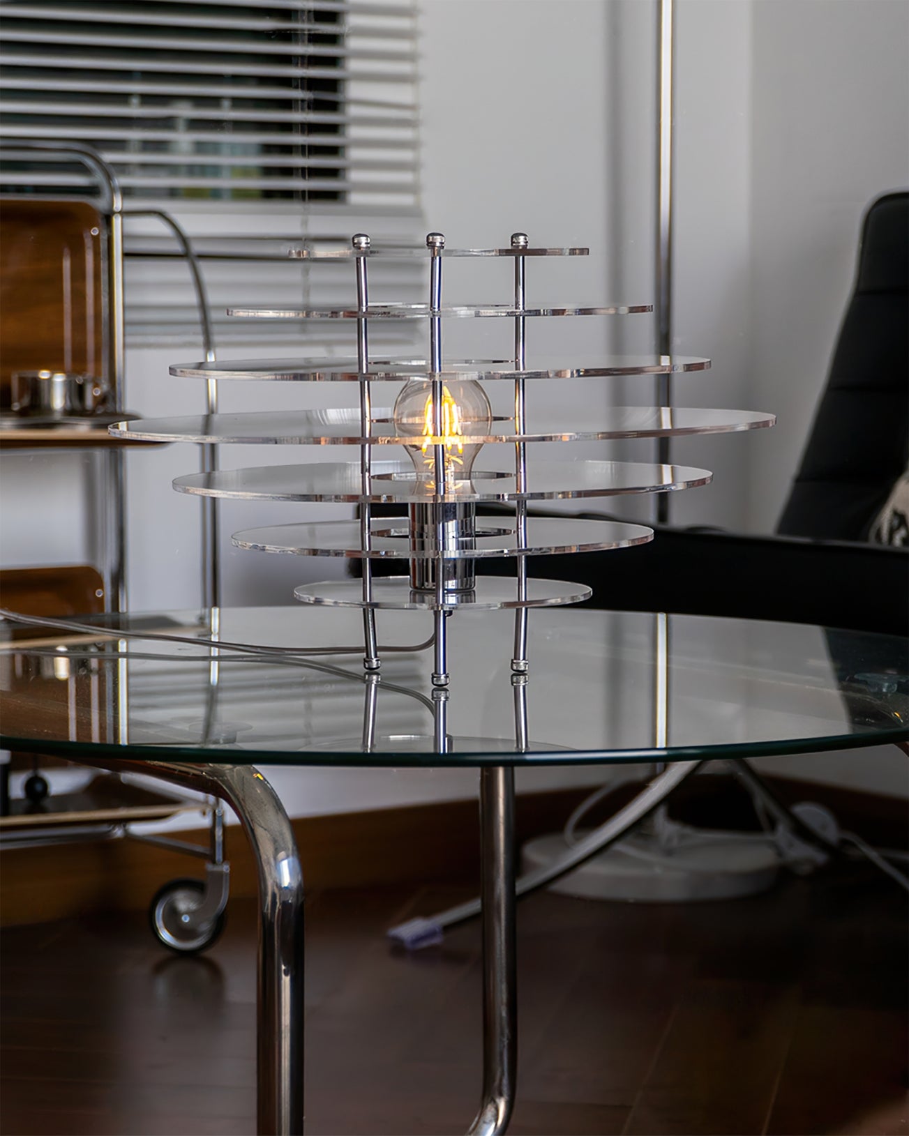 Saturn Chrome Table Lamp - Lumpaz
