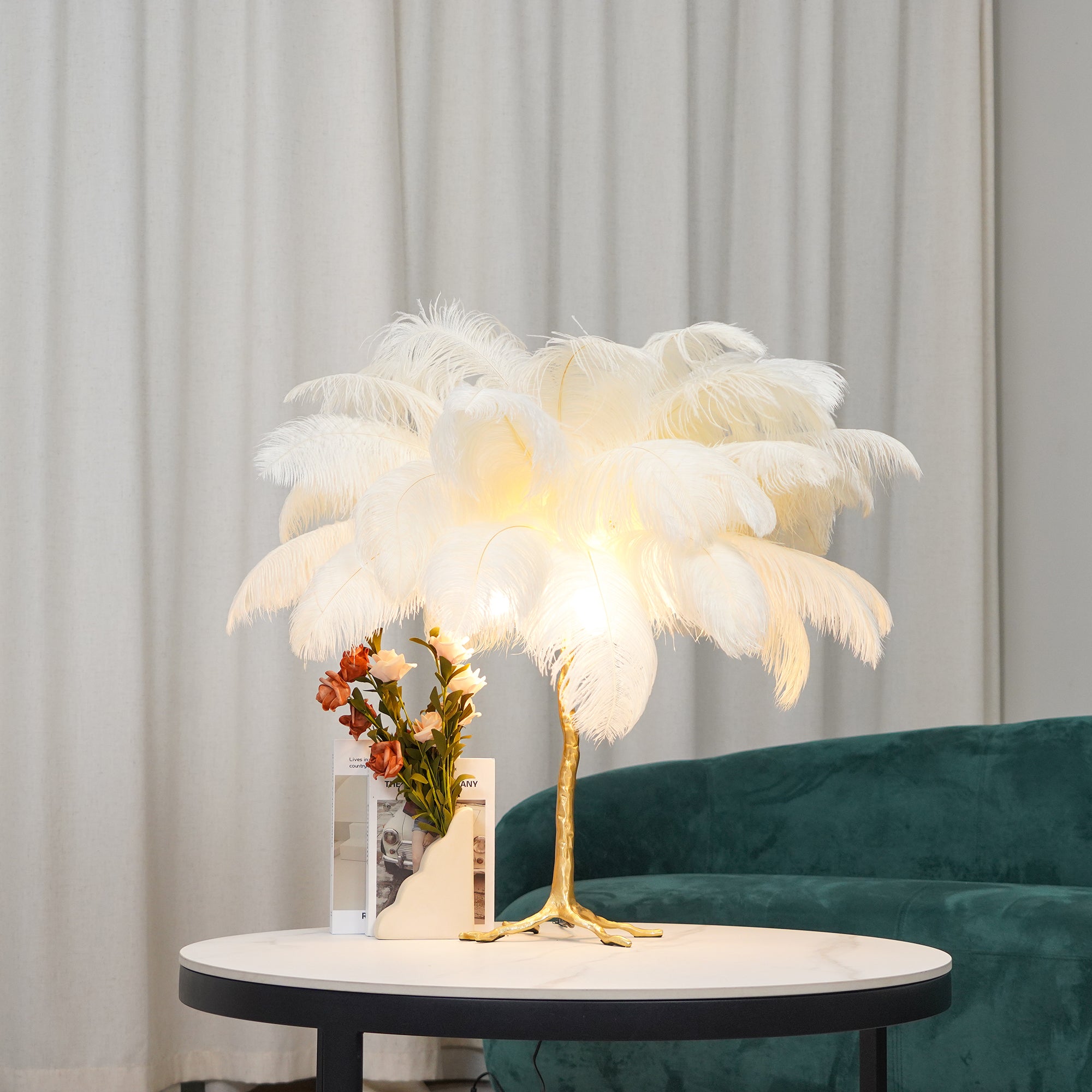 Ostrich Feather Table Lamp - Lumpaz