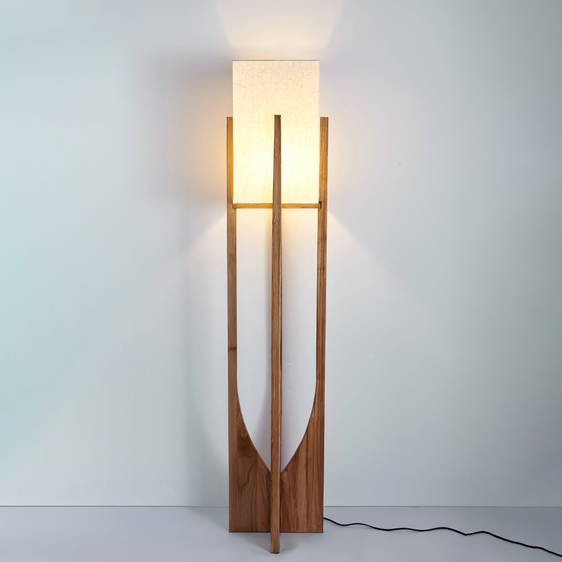 Fairbanks Floor Lamp - Lumpaz