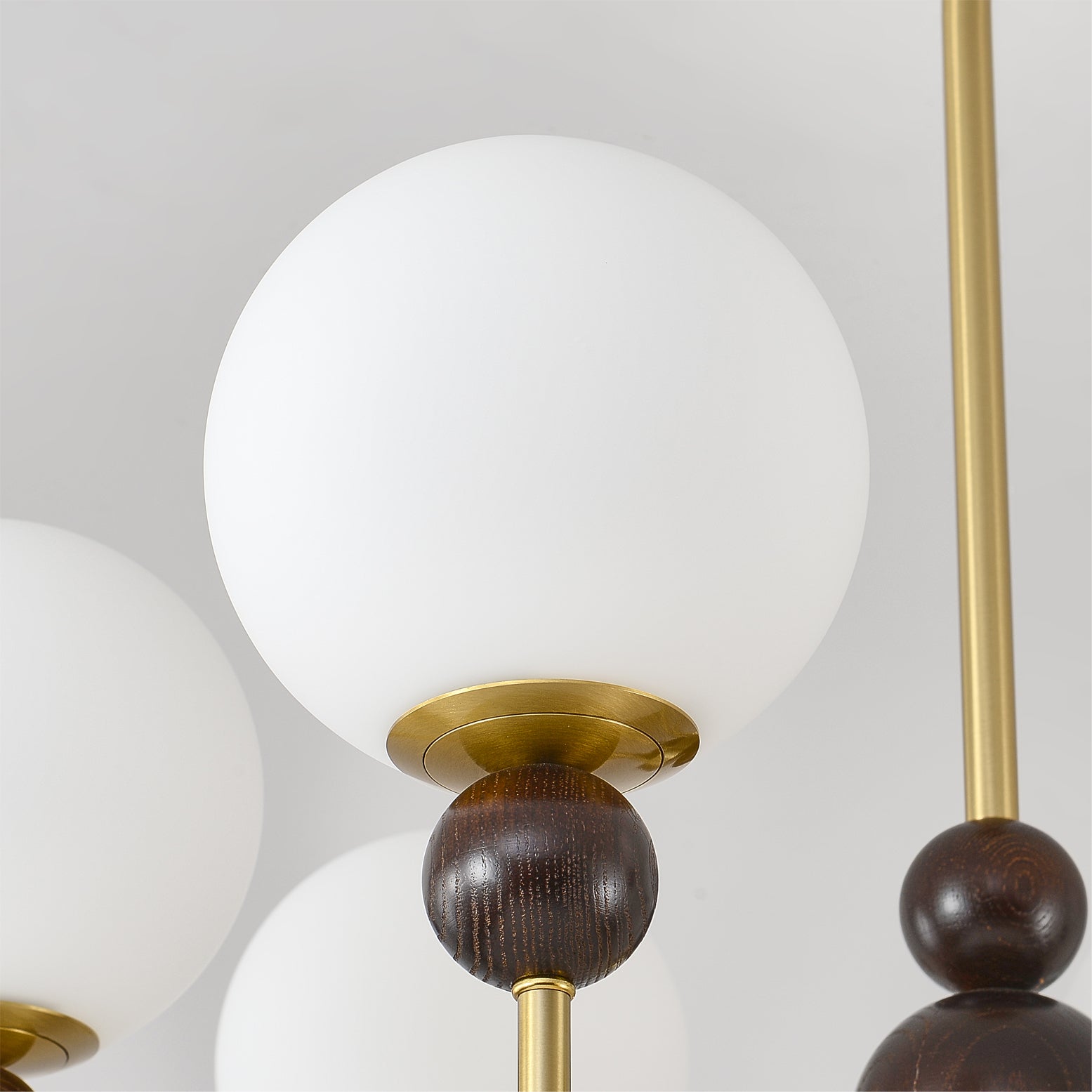 Aeyee Glass Chandelier - Lumpaz