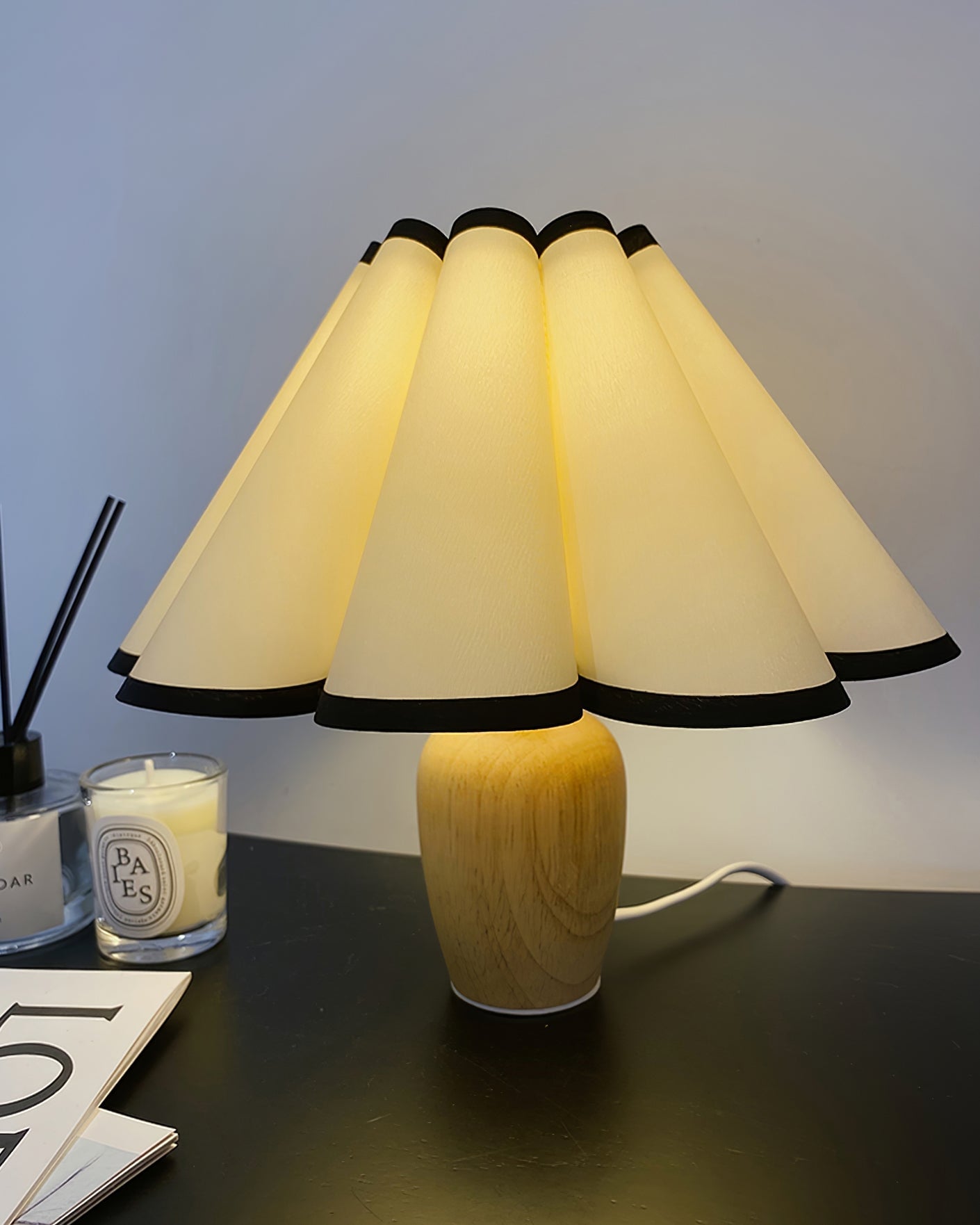 Vintage Fluted Table Lamp - Lumpaz