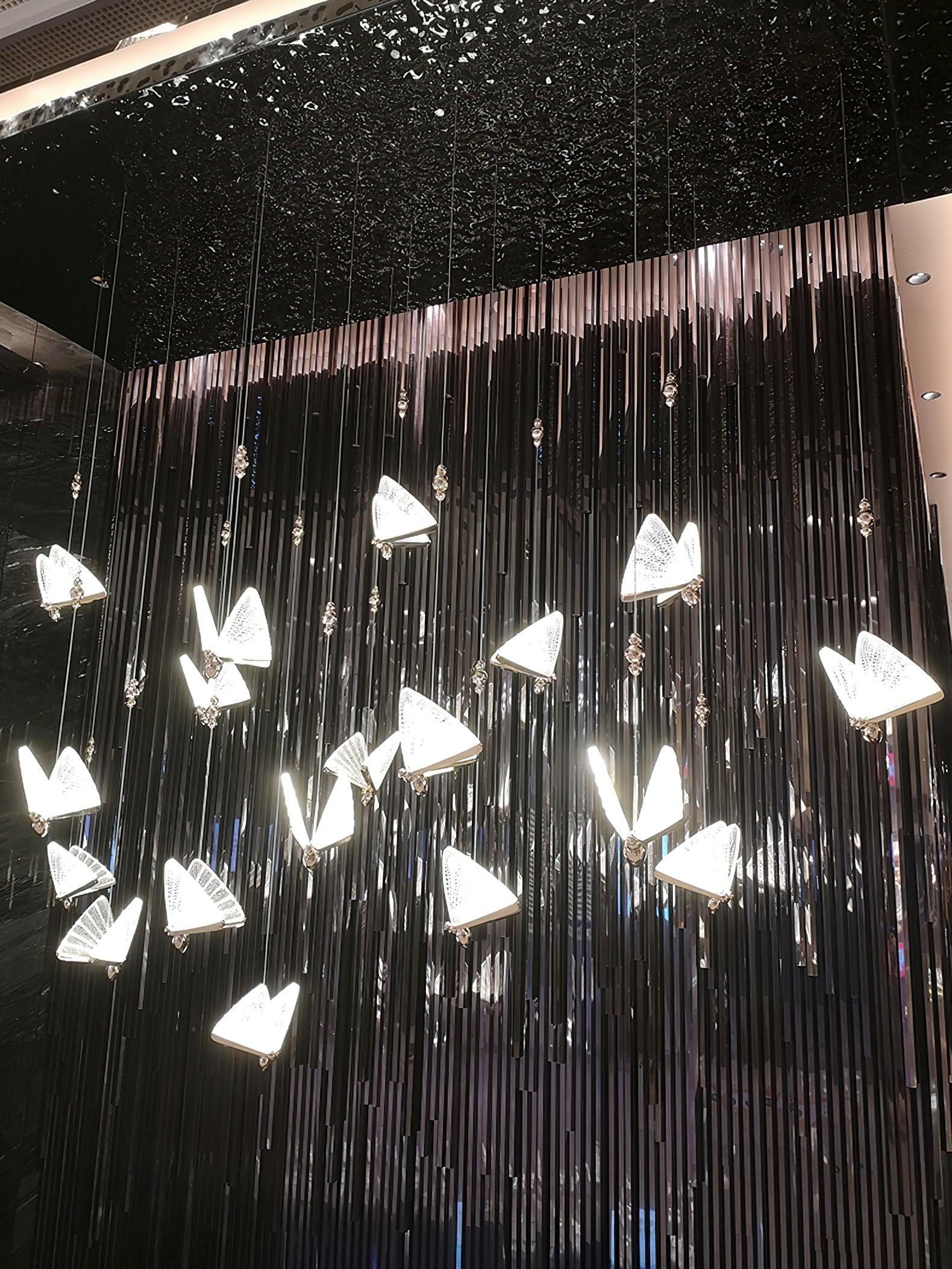 Butterfly Pendant Light - Lumpaz