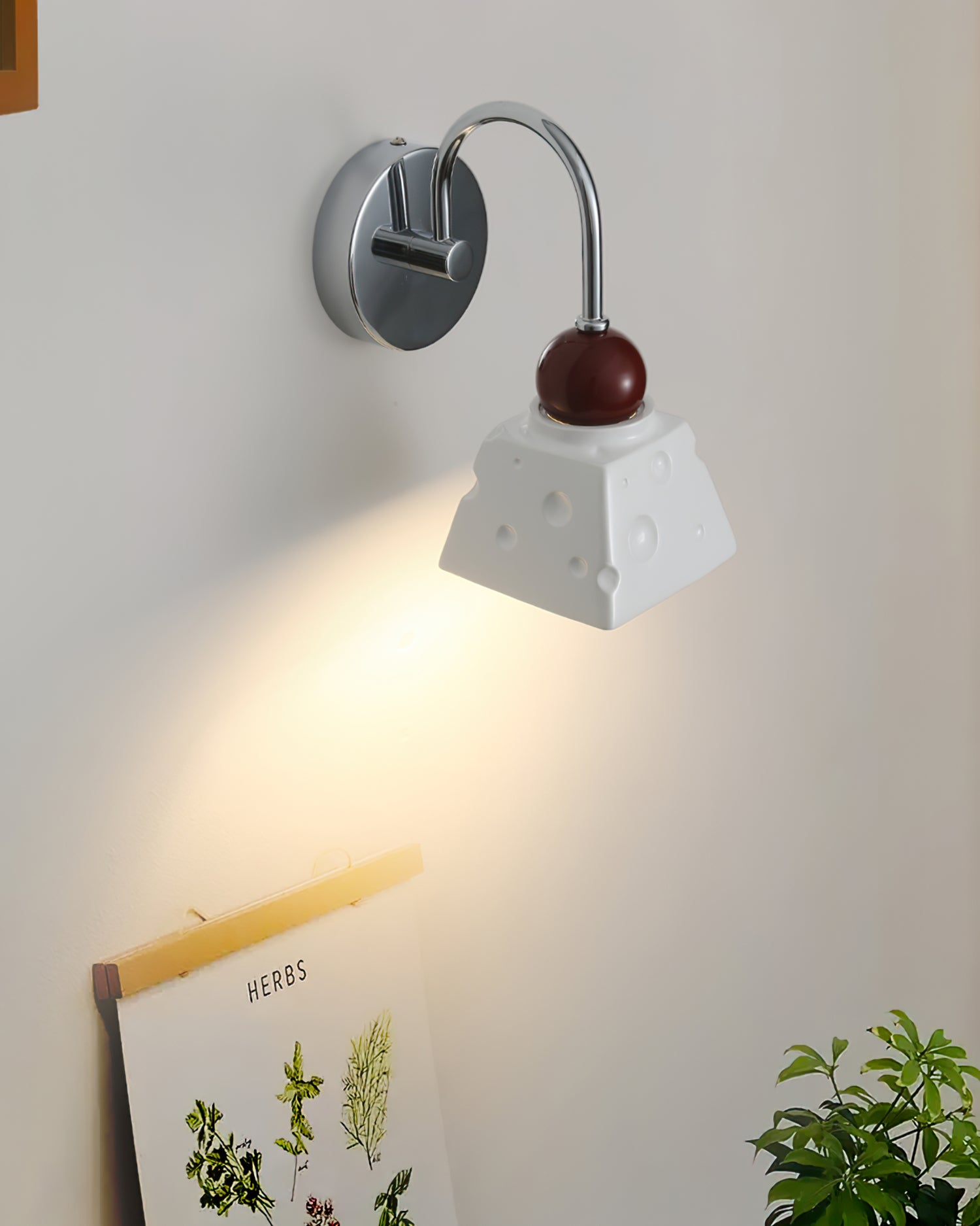 Alma Wall Light - Lumpaz