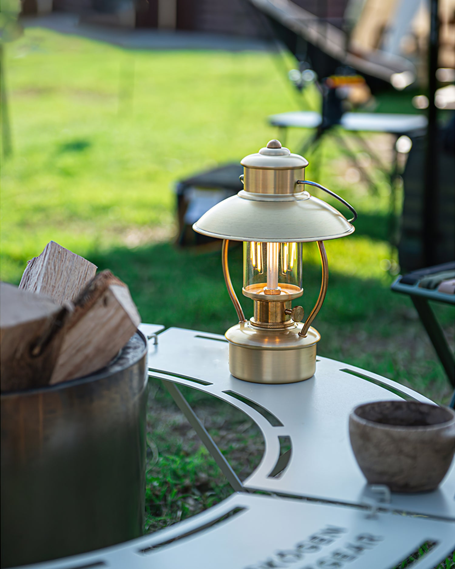 N80 Lantern Outdoor Table Lamp - Lumpaz