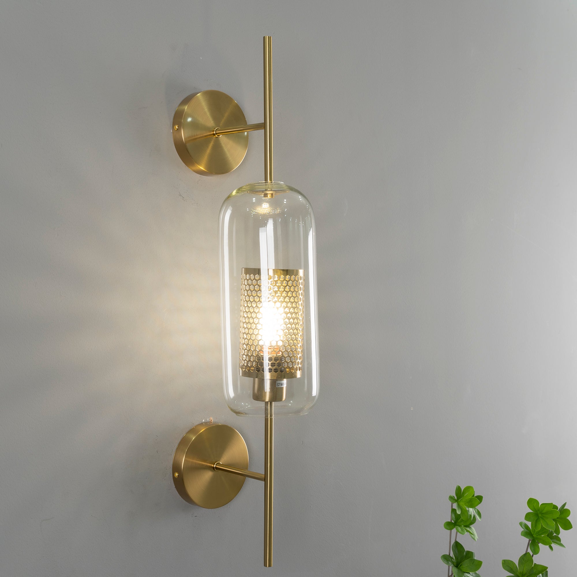 Chiswick Glass Wall Lamp - Lumpaz