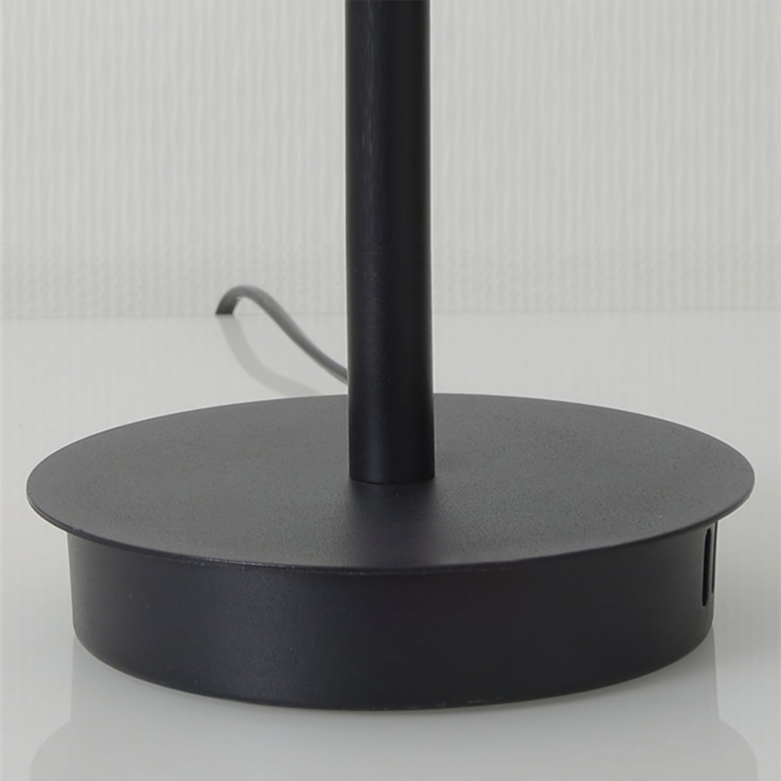 Agena Table Lamp - Lumpaz