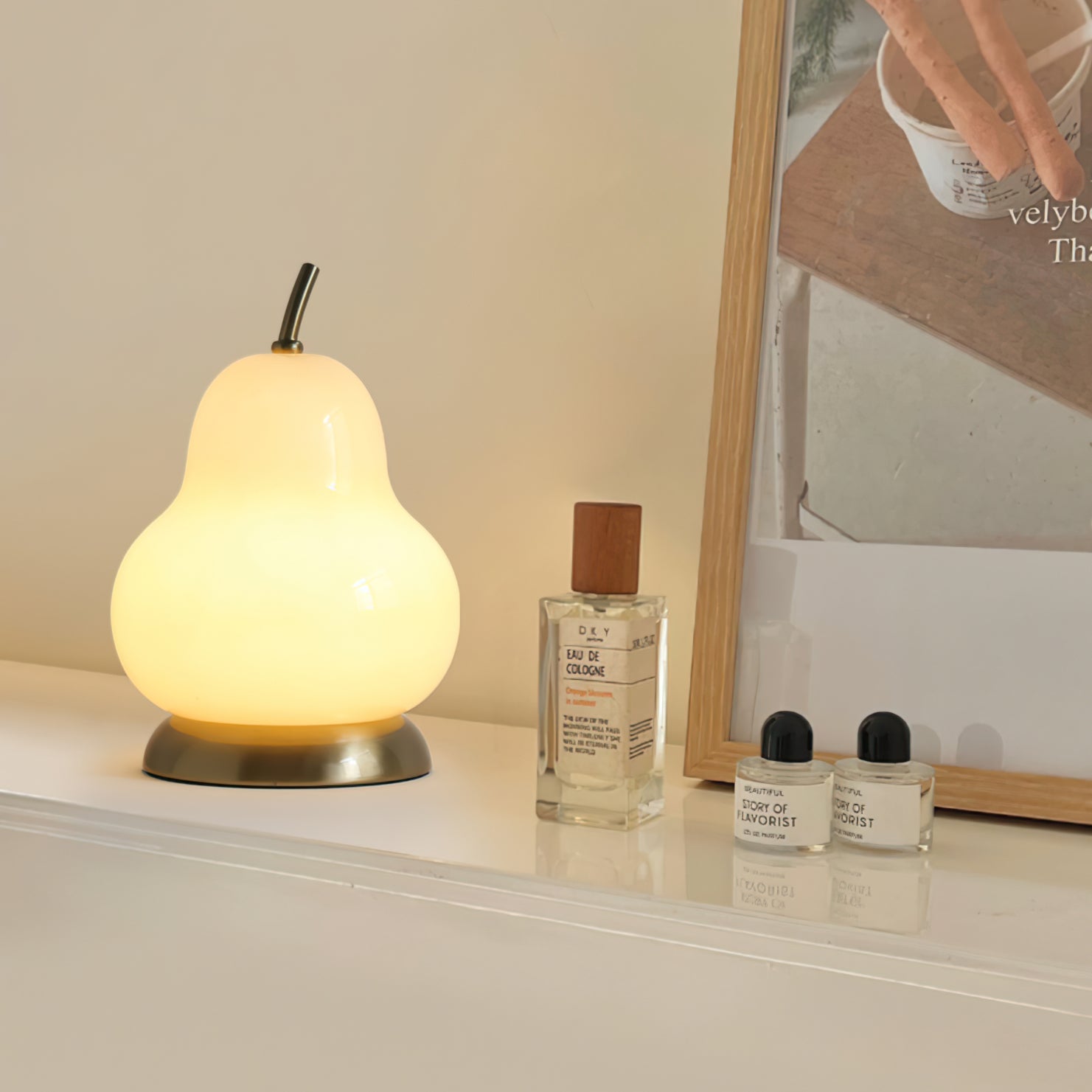 Pear Glass Built-in Battery Table Lamp - Lumpaz