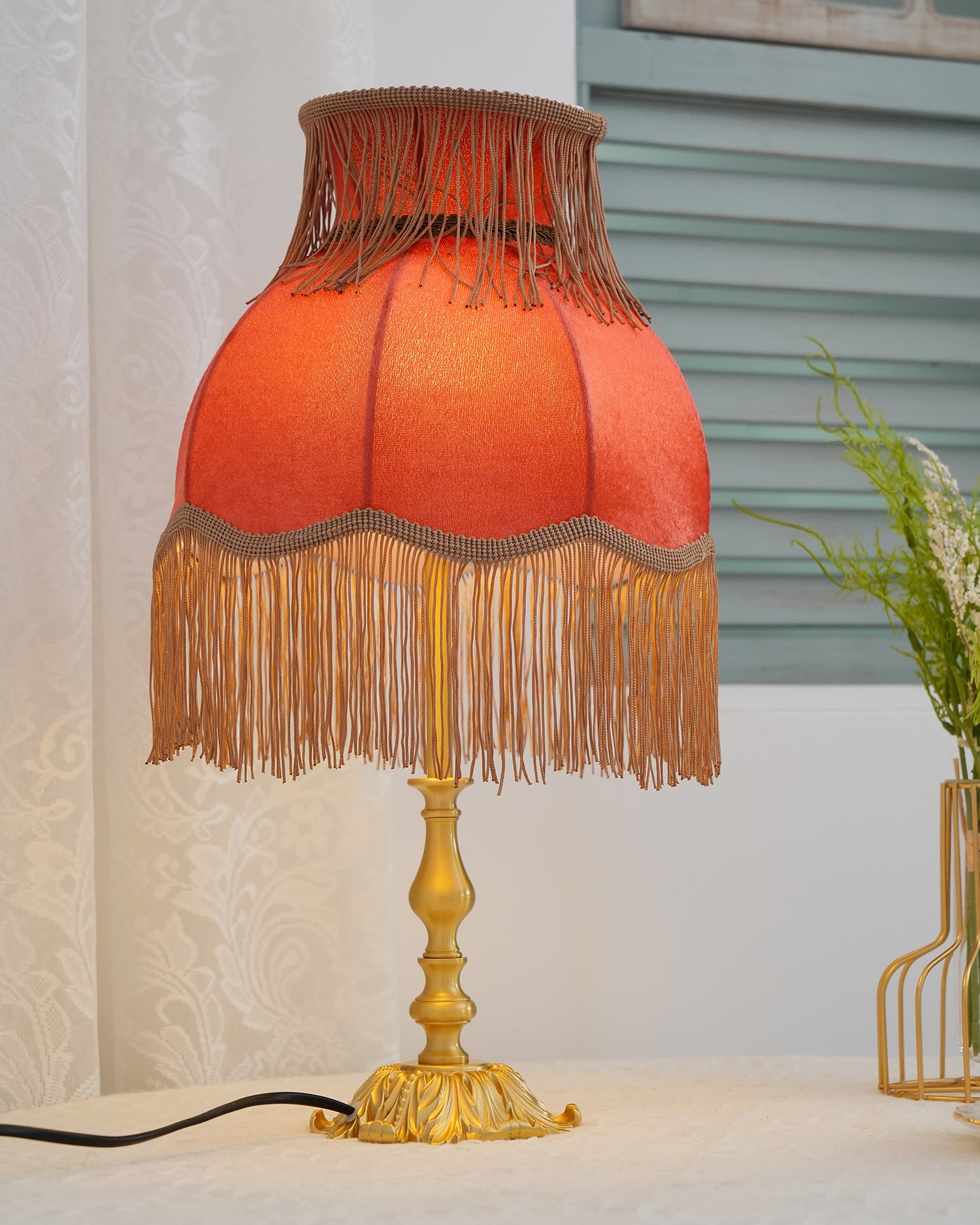 Lanna Tassel Table Lamp - Lumpaz
