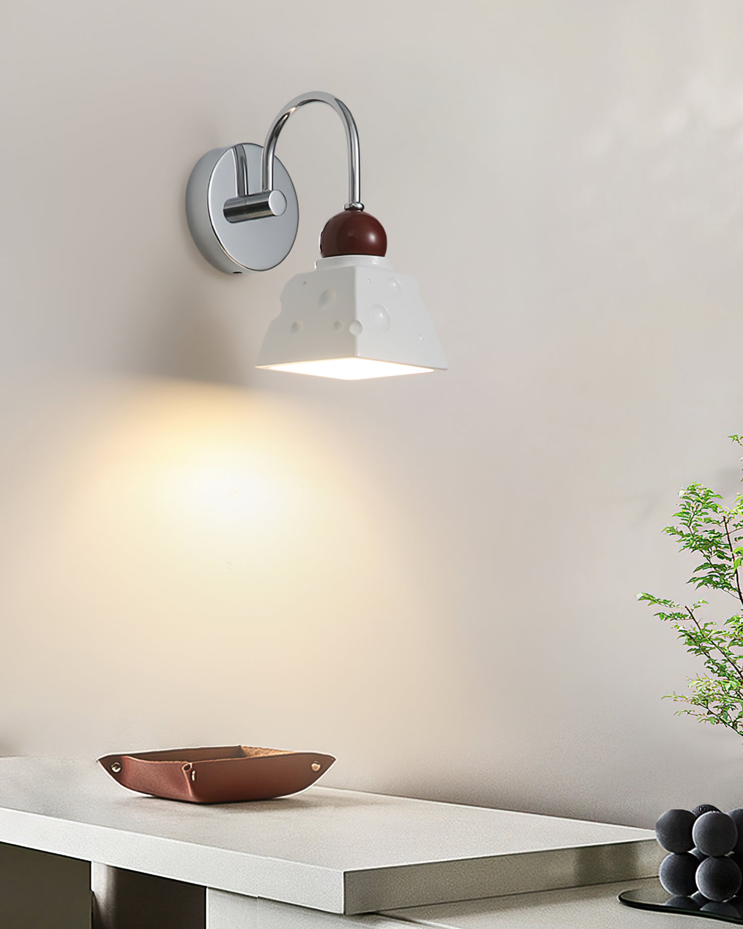 Alma Wall Light - Lumpaz