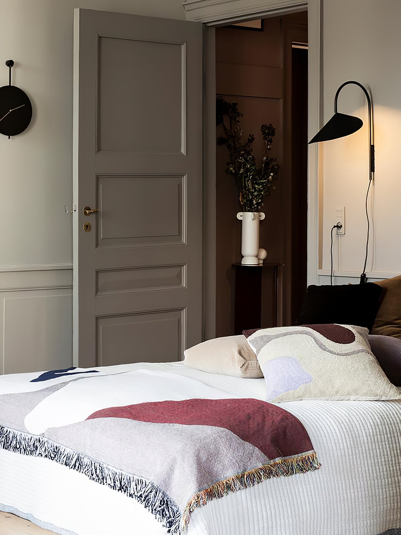 Arum Plug In Wall Lamp - Lumpaz