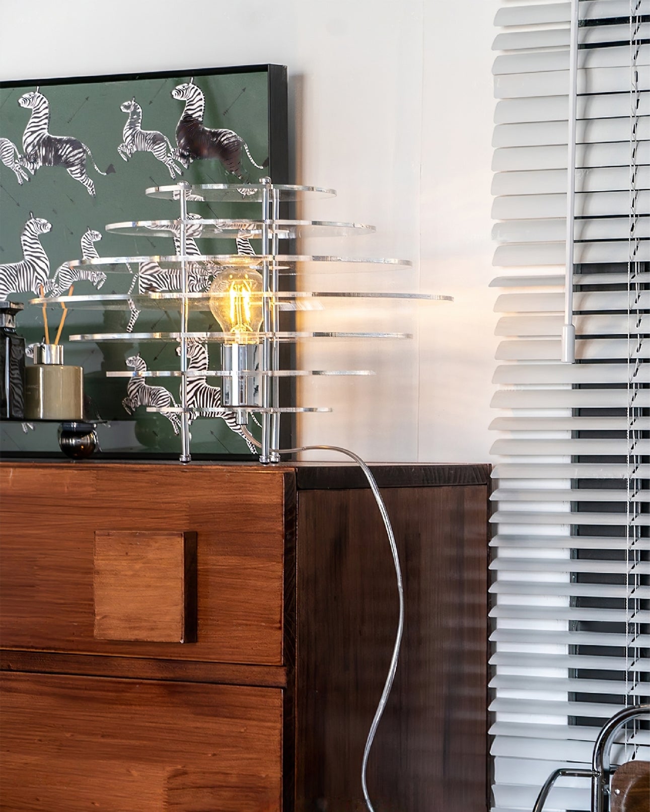 Saturn Chrome Table Lamp - Lumpaz