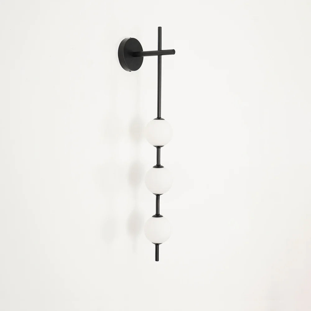 Vertical Globe Wall Lamp - Lumpaz