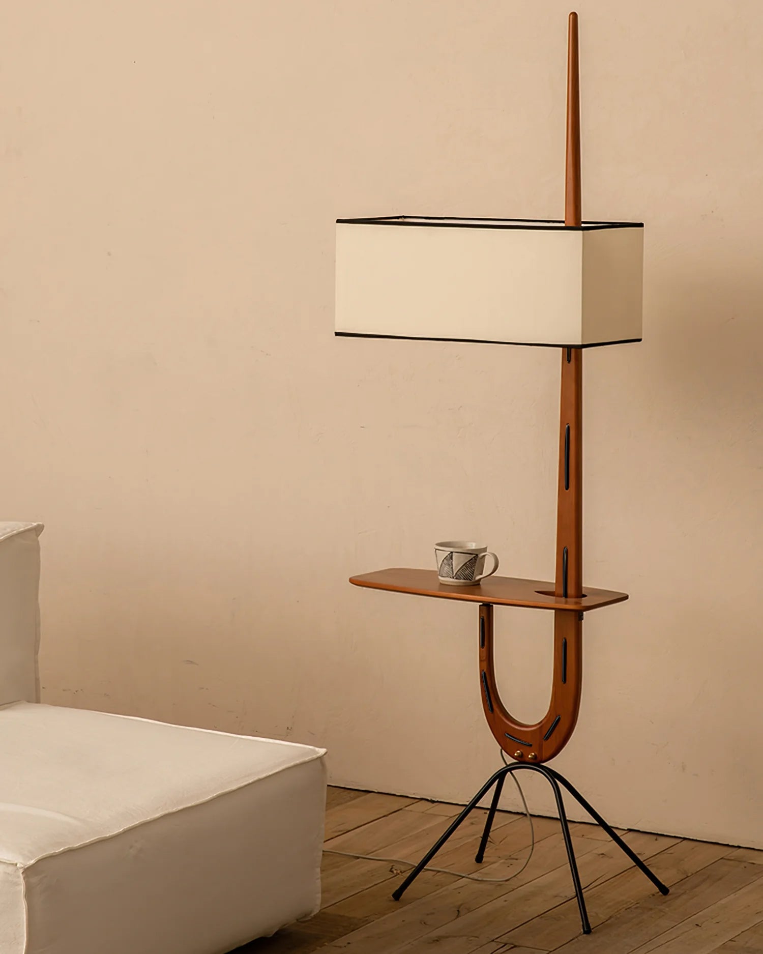 Rispal Giraffe Floor Lamp - Lumpaz