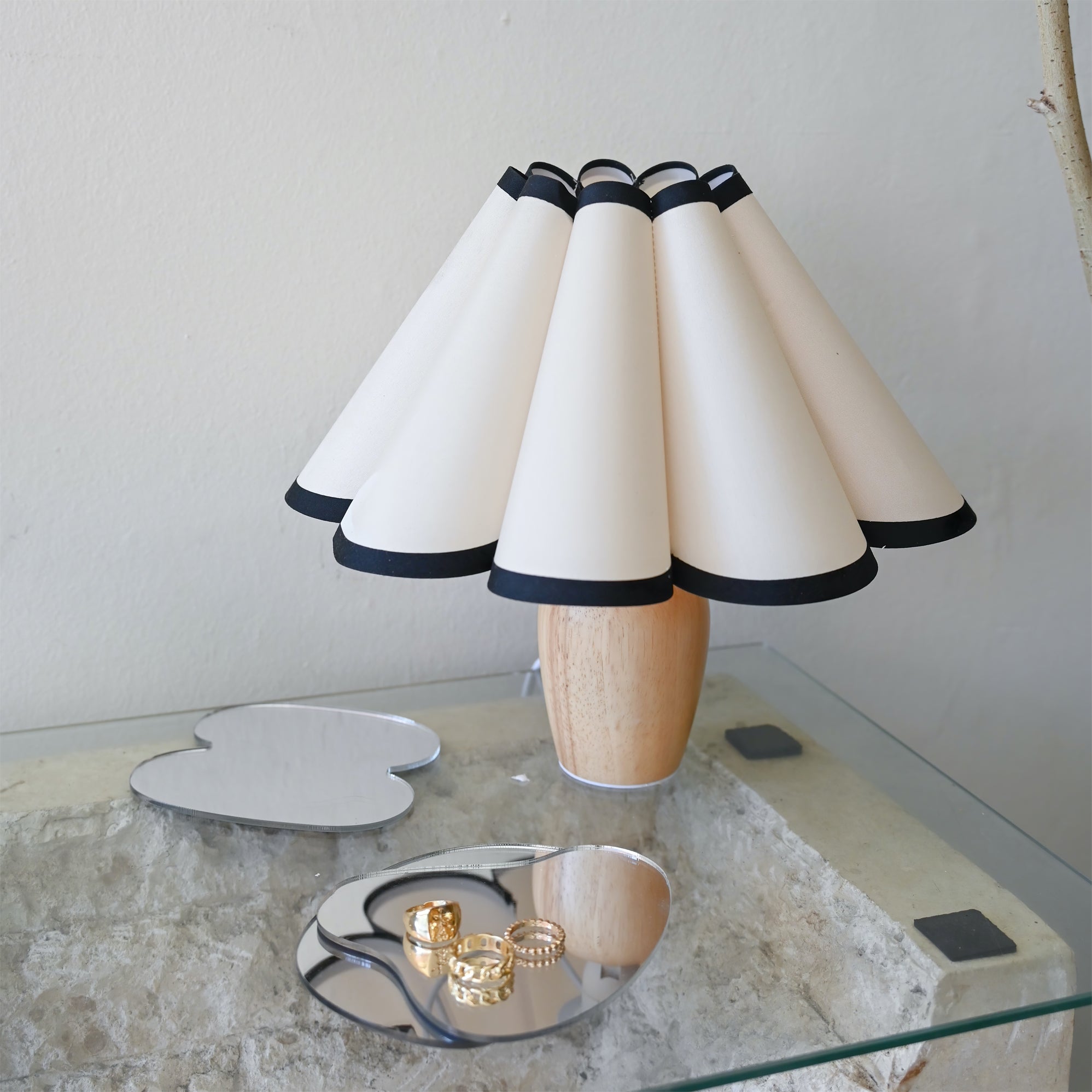 Vintage Fluted Table Lamp - Lumpaz