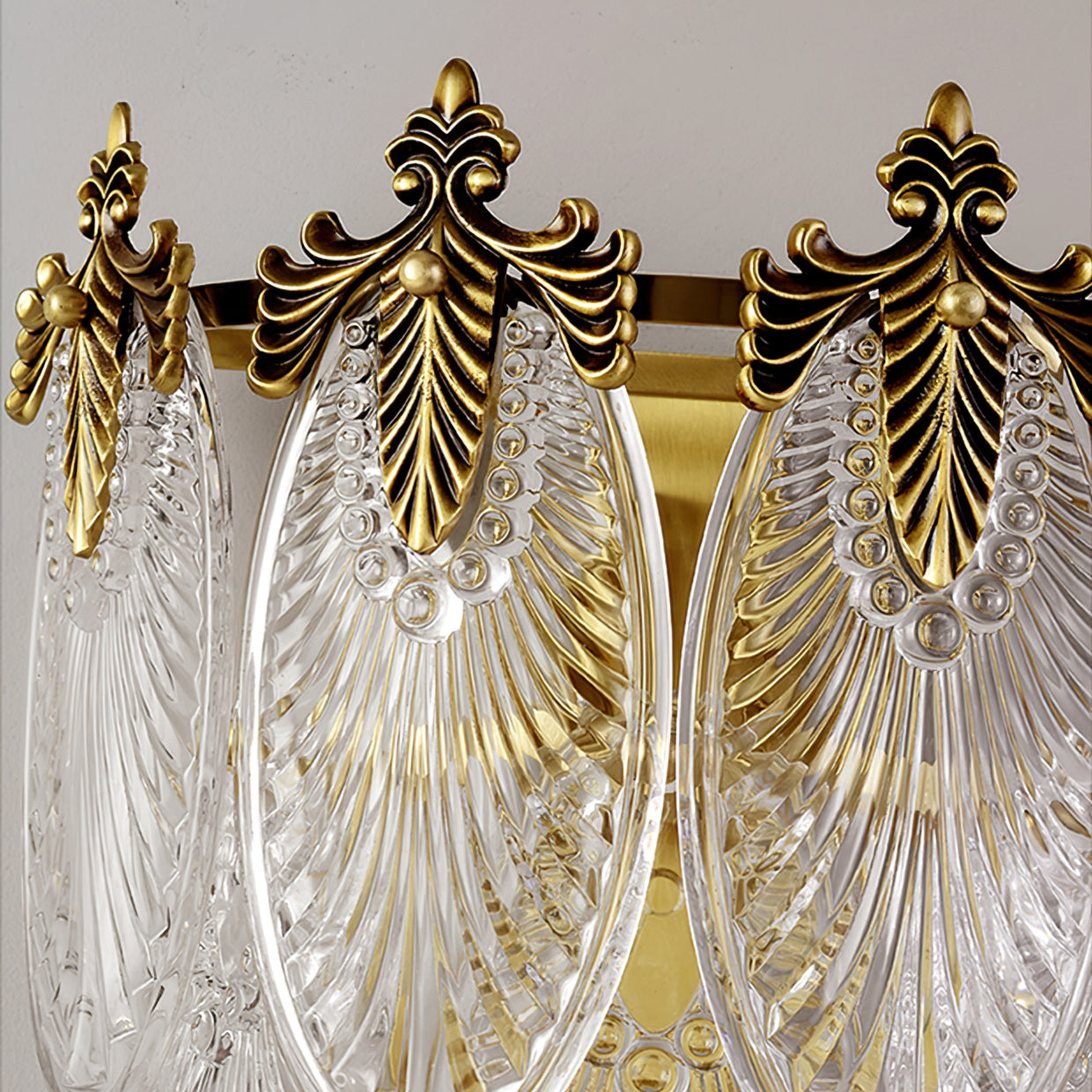 Giulia Brass Wall Lamp - Lumpaz