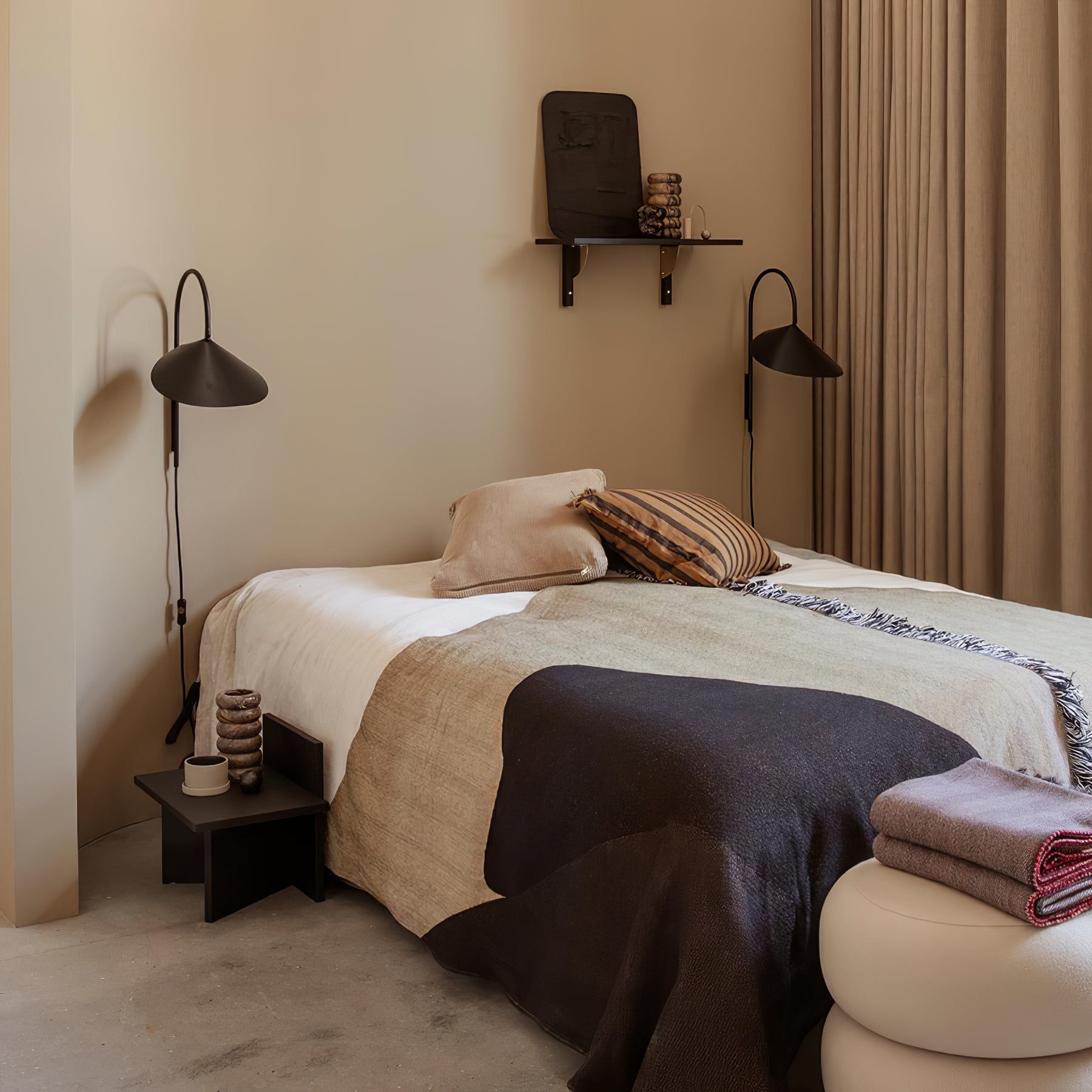 Arum Plug In Wall Lamp - Lumpaz