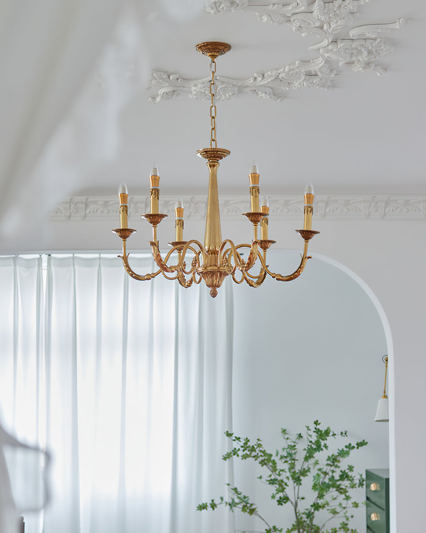 Candle Brass Chandelier - Lumpaz