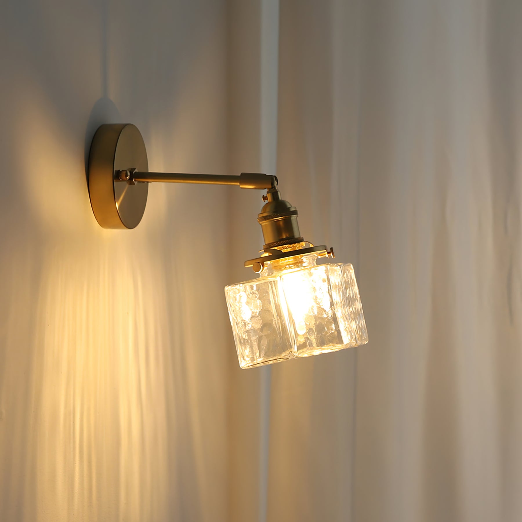 Jewel Glass Brass Wall Lamp - Lumpaz