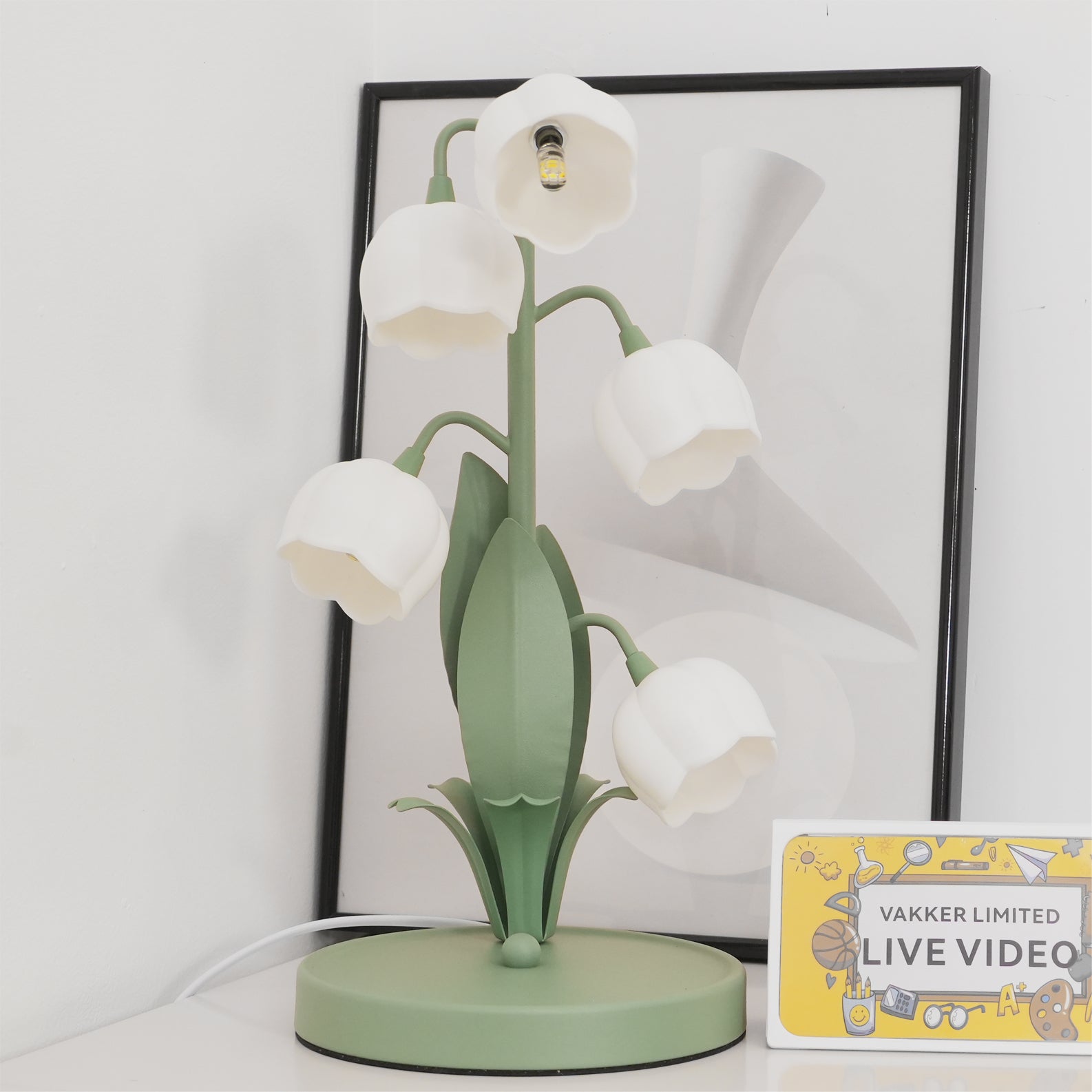 Bell Orchid Table Lamp - Lumpaz