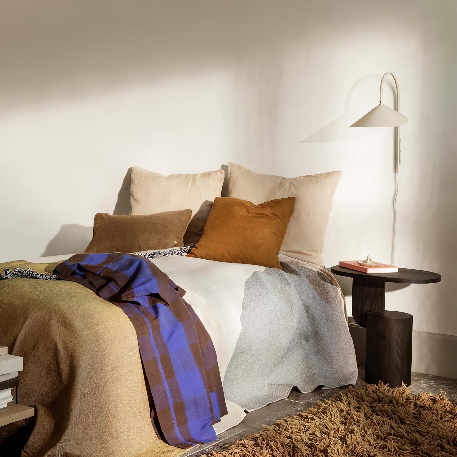 Arum Plug In Wall Lamp - Lumpaz